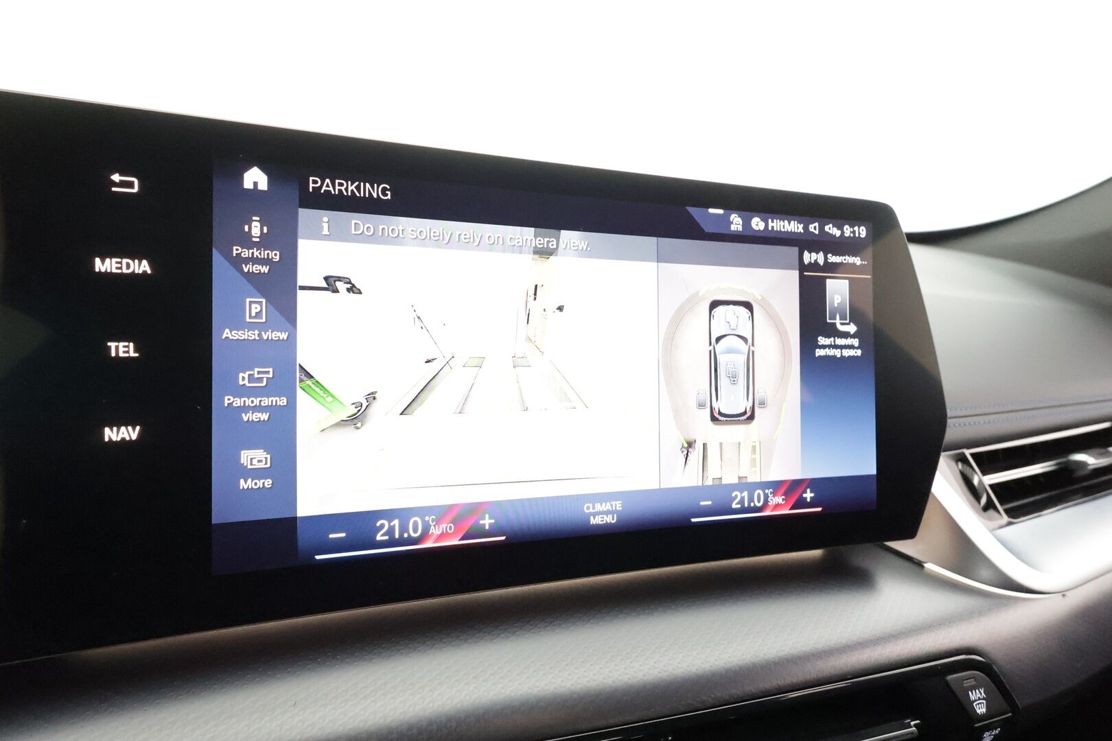 BMW iX1 2023 U11 30 xDrive M Sport Fully Charged * ACC / HUD / 360° / H&K / Koukku / Muistipenkki hieronnalla / ILP / Comfort Access * - 1.Om Suomi-auto / Akku kuntotarkastettu SoH 97,9% / Kahdet renkaat aluvanteilla / Merkkihuollettu / Huippuvarusteet