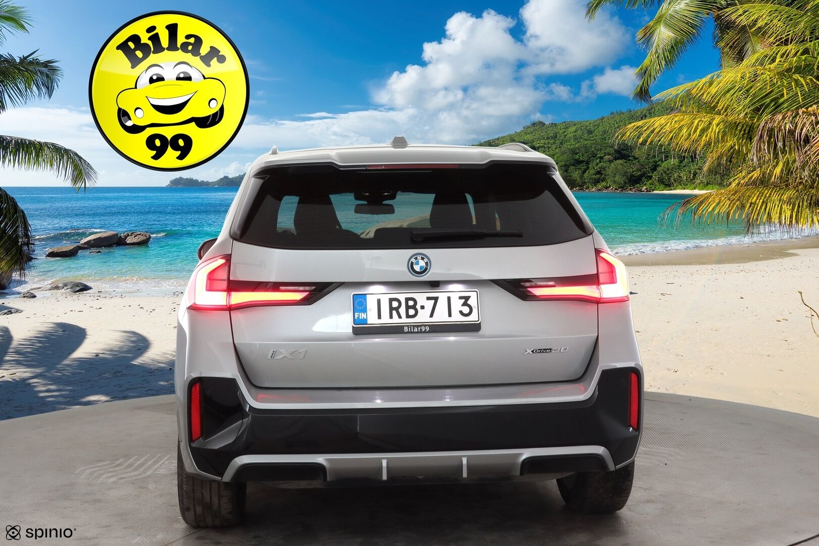 BMW iX1 2023 U11 30 xDrive M Sport Fully Charged * ACC / HUD / 360° / H&K / Koukku / Muistipenkki hieronnalla / ILP / Comfort Access * - 1.Om Suomi-auto / Akku kuntotarkastettu SoH 97,9% / Kahdet renkaat aluvanteilla / Merkkihuollettu / Huippuvarusteet