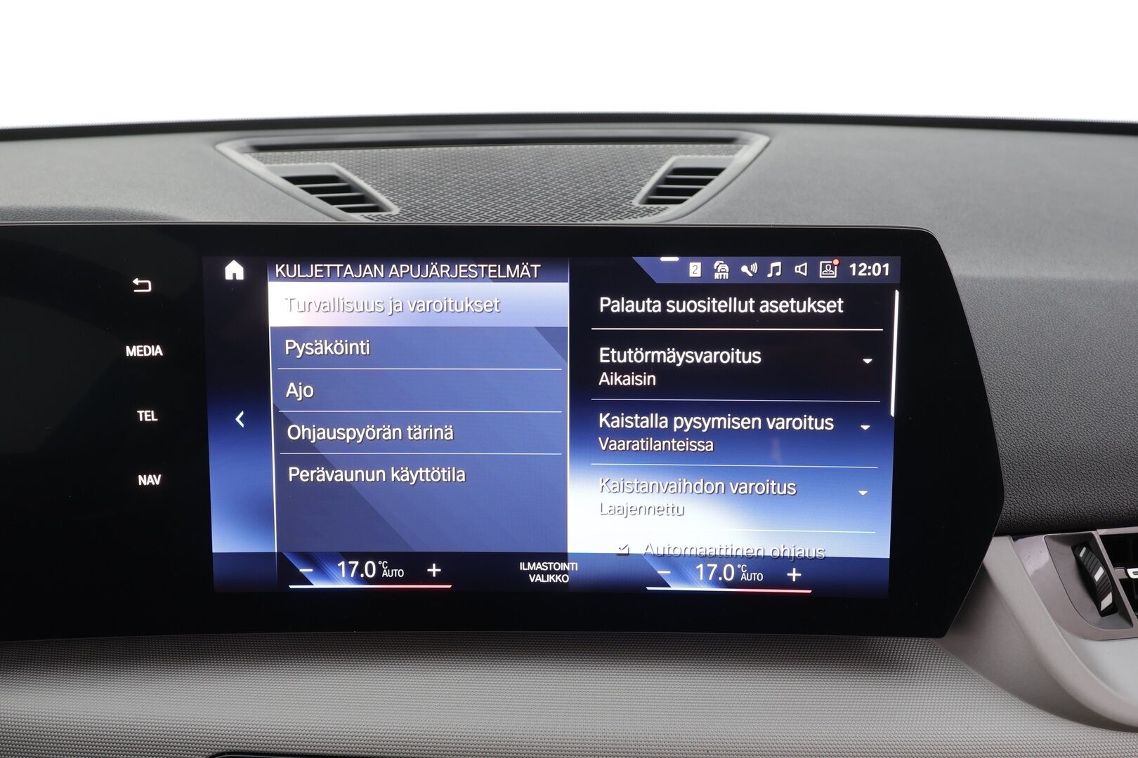 BMW iX1 2023 U11 30 xDrive Charged Edition * ACC / Lisälämmitin / Koukku / H/K / Widescreen / P.Kamera / Sporttipenkit * - 1.Om Suomi-auto / Kahdet Renkaat / Koti & Kauppalataus - HULLUT AVAJAISHULINAT KORKOTARJOUS 3,29 %