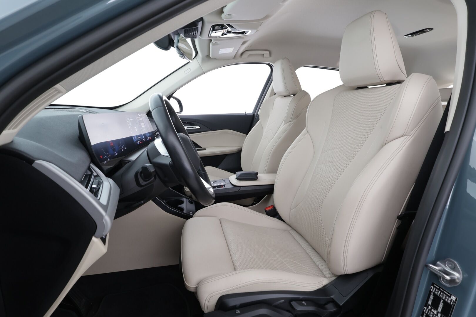 BMW iX1 2023 U11 30 xDrive Charged Edition * ACC / Lisälämmitin / Koukku / H/K / Widescreen / P.Kamera / Sporttipenkit * - 1.Om Suomi-auto / Kahdet Renkaat / Koti & Kauppalataus - HULLUT AVAJAISHULINAT KORKOTARJOUS 3,29 %