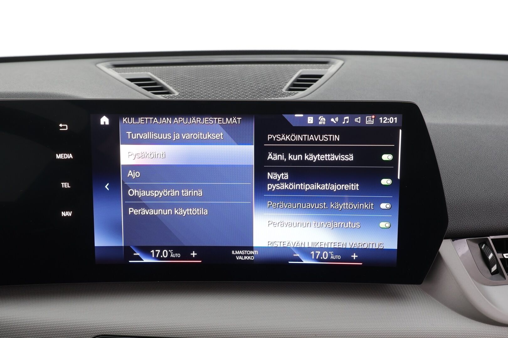 BMW iX1 2023 U11 30 xDrive Charged Edition * ACC / Lisälämmitin / Koukku / H/K / Widescreen / P.Kamera / Sporttipenkit * - 1.Om Suomi-auto / Kahdet Renkaat / Koti & Kauppalataus - HULLUT AVAJAISHULINAT KORKOTARJOUS 3,29 %