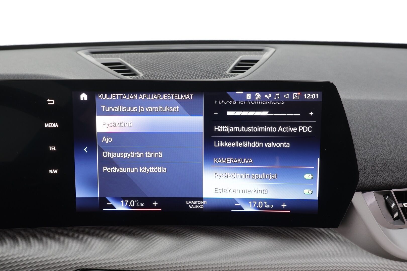 BMW iX1 2023 U11 30 xDrive Charged Edition * ACC / Lisälämmitin / Koukku / H/K / Widescreen / P.Kamera / Sporttipenkit * - 1.Om Suomi-auto / Kahdet Renkaat / Koti & Kauppalataus - HULLUT AVAJAISHULINAT KORKOTARJOUS 3,29 %