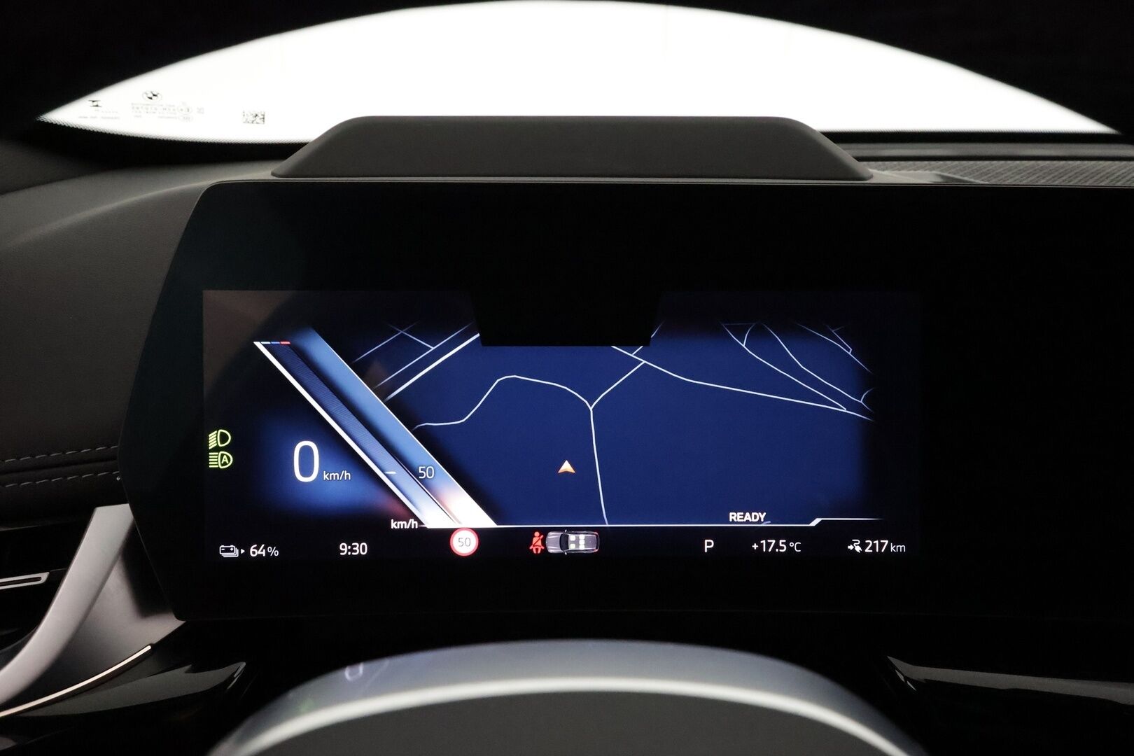 BMW iX1 2023 U11 30 xDrive Fully Charged **ACC / HUD / Muistipenkki / H&K / 360° / Koukku / Adapt.LED / Comfort Access / Hierovat penkit** - 3,99 % KORKOTARJOUS TÄHÄN AUTOON 16.9. ASTI! - Akku kuntotarkastettu! / Sähköpenkit / Sporttinahat / Suomi-auto / Kahdet renkaat aluvanteilla