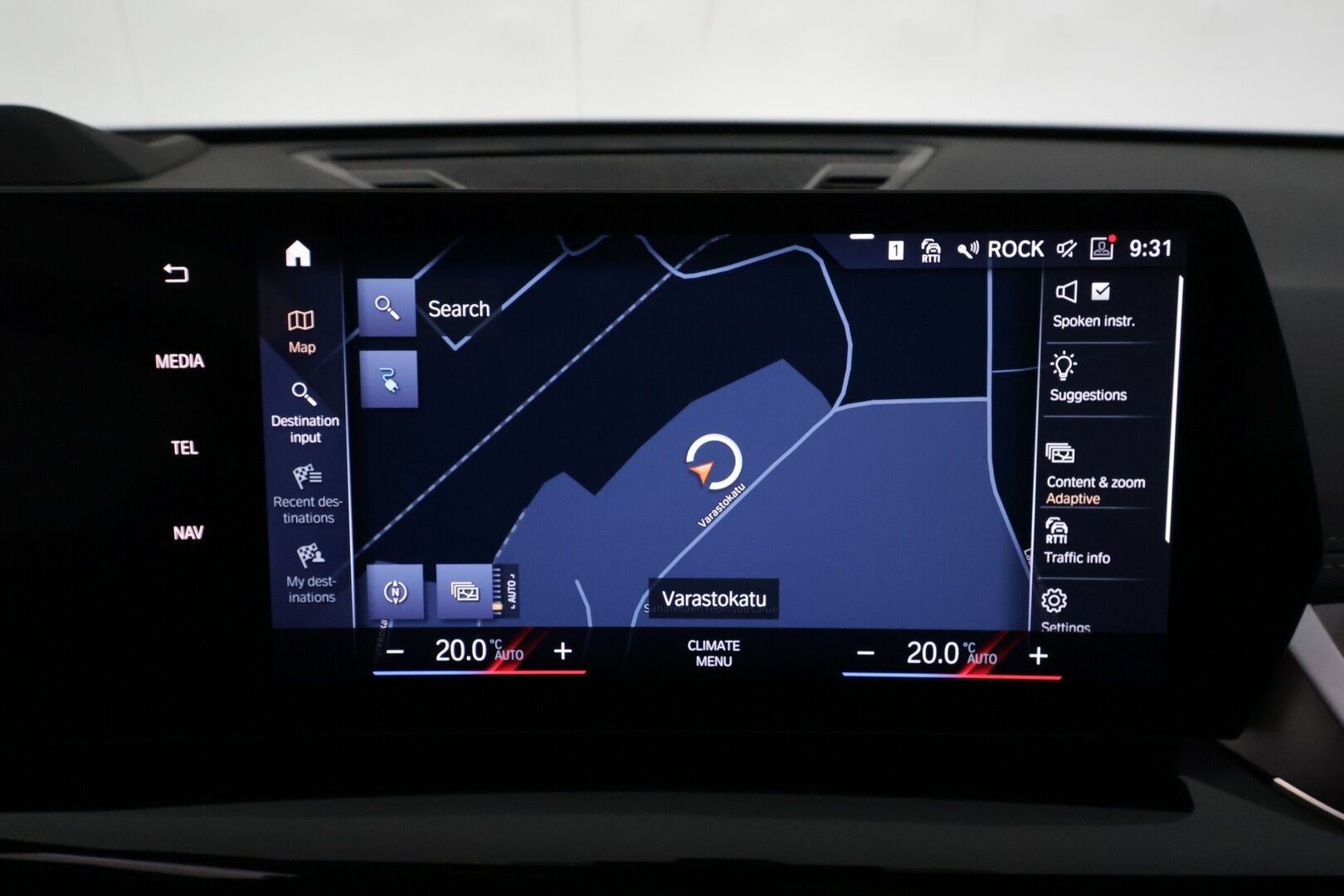 BMW iX1 2023 U11 30 xDrive Fully Charged **ACC / HUD / Muistipenkki / H&K / 360° / Koukku / Adapt.LED / Comfort Access / Hierovat penkit** - 3,99 % KORKOTARJOUS TÄHÄN AUTOON 16.9. ASTI! - Akku kuntotarkastettu! / Sähköpenkit / Sporttinahat / Suomi-auto / Kahdet renkaat aluvanteilla