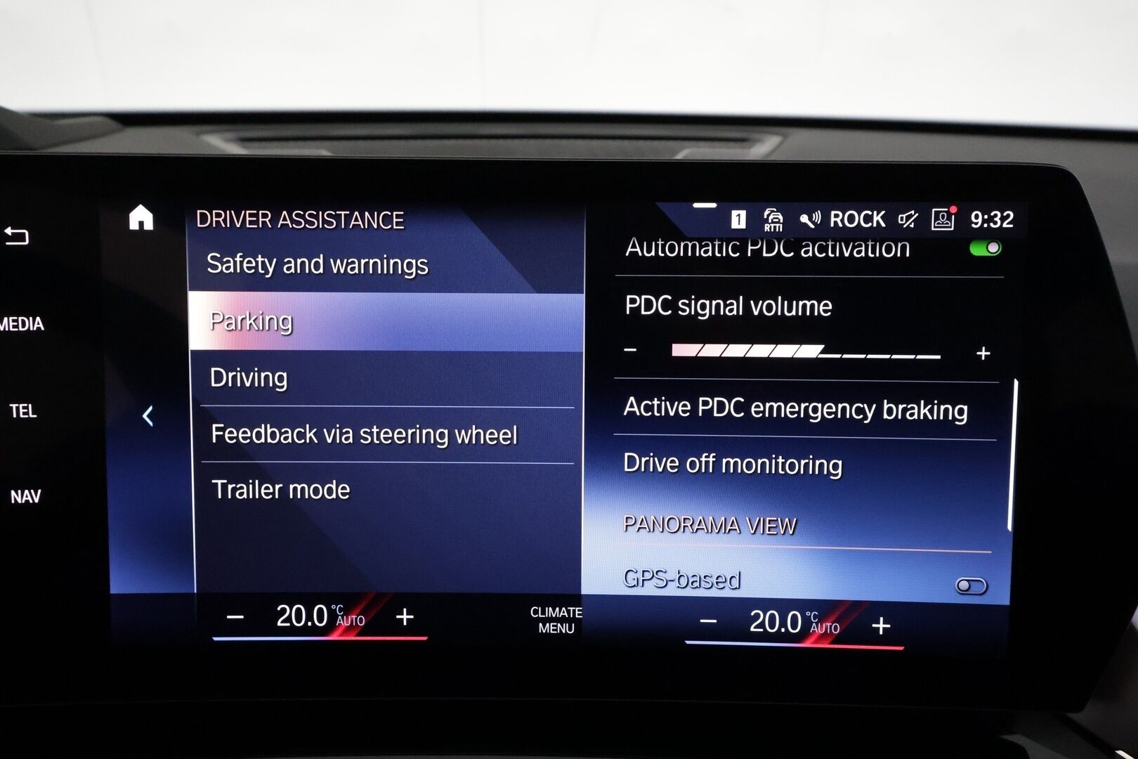 BMW iX1 2023 U11 30 xDrive Fully Charged **ACC / HUD / Muistipenkki / H&K / 360° / Koukku / Adapt.LED / Comfort Access / Hierovat penkit** - 3,99 % KORKOTARJOUS TÄHÄN AUTOON 16.9. ASTI! - Akku kuntotarkastettu! / Sähköpenkit / Sporttinahat / Suomi-auto / Kahdet renkaat aluvanteilla