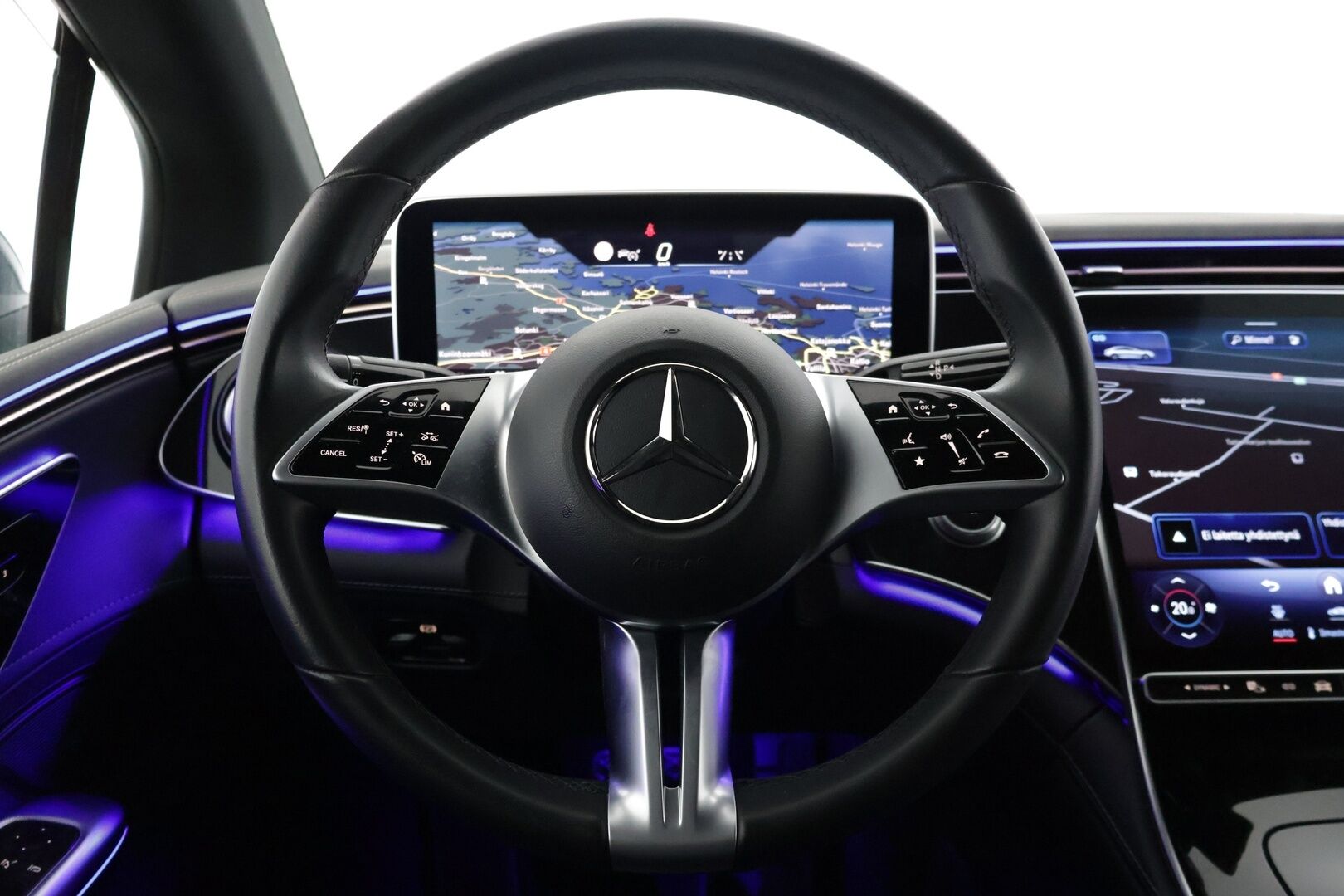 Mercedes-Benz EQE 2023 350+ 4Matic * Muistipaketti / Distronic Pro / Keyless Go * - 2,99 % KORKOTARJOUS TÄHÄN AUTOON - 31.5. ASTI! - * ISOMPI AKKU / Suomiauto / 2x Vanteet / Hieno Yksilö *