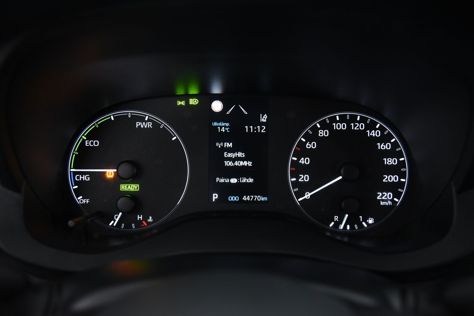 Toyota Yaris 2023 1,5 Hybrid Active / Adapt. vak. / Lohko / Keyless / Apple&Android / Lämmitettävä ratti - Merkkihuollettu Suomi-Auto / 2x alkuperäiset Toyotan aluvanteet