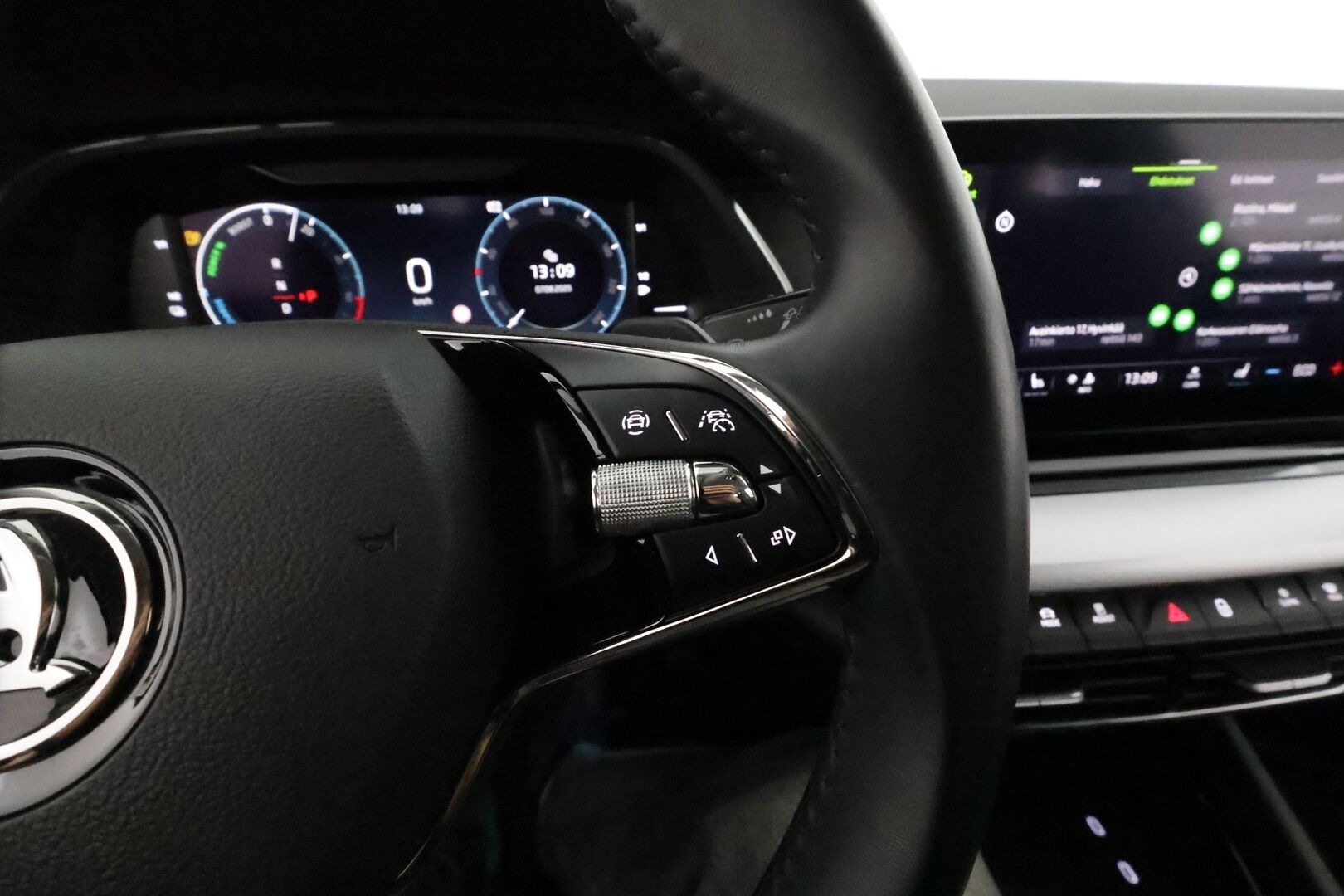 Skoda Octavia 2021 Combi 1.4 TSI PHEV Style iV DSG **Webasto / Adapt.Vakkari / Matrix-LED / P.Tutkat / Muistipenkit / Navi / Keyless** - 2x Latauskaapelit / Kahdet Renkaat