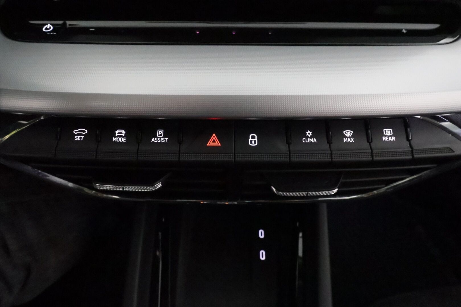 Skoda Octavia 2021 Combi 1.4 TSI PHEV Style iV DSG **Webasto / Adapt.Vakkari / Matrix-LED / P.Tutkat / Muistipenkit / Navi / Keyless** - 2x Latauskaapelit / Kahdet Renkaat