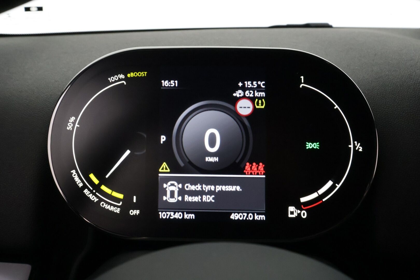 Mini Countryman 2021 Cooper SE ALL4 A - | ACC | LED | P.Tutkat | Puolinahat Sporttipenkit | Digimittaristo | Apple&Android | Merkkihuollettu | Kahdet Renkaat |