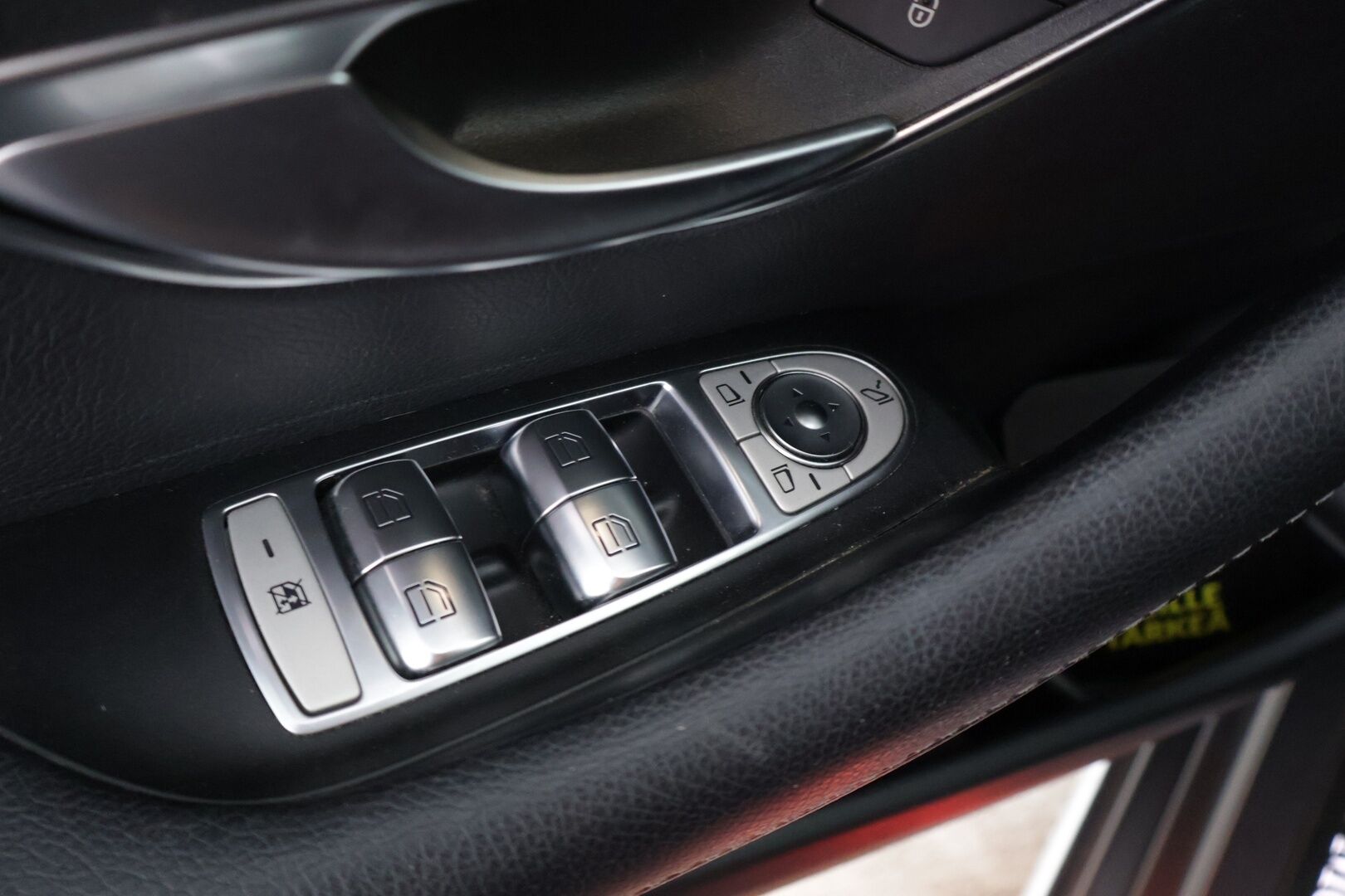 Mercedes-Benz E 2020 300 de T A Business Avantgarde EQ Power - Juuri saapunut | Blis | Acc | 360kamera | Vetokoukku | Muistipenkit | Dynamic Led 