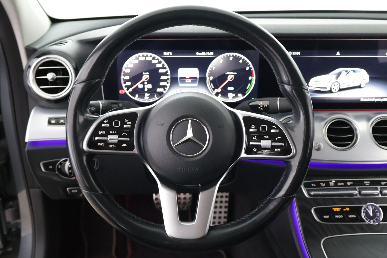 Mercedes-Benz E 2020 300 de T A Business Avantgarde EQ Power - Juuri saapunut | Blis | Acc | 360kamera | Vetokoukku | Muistipenkit | Dynamic Led 