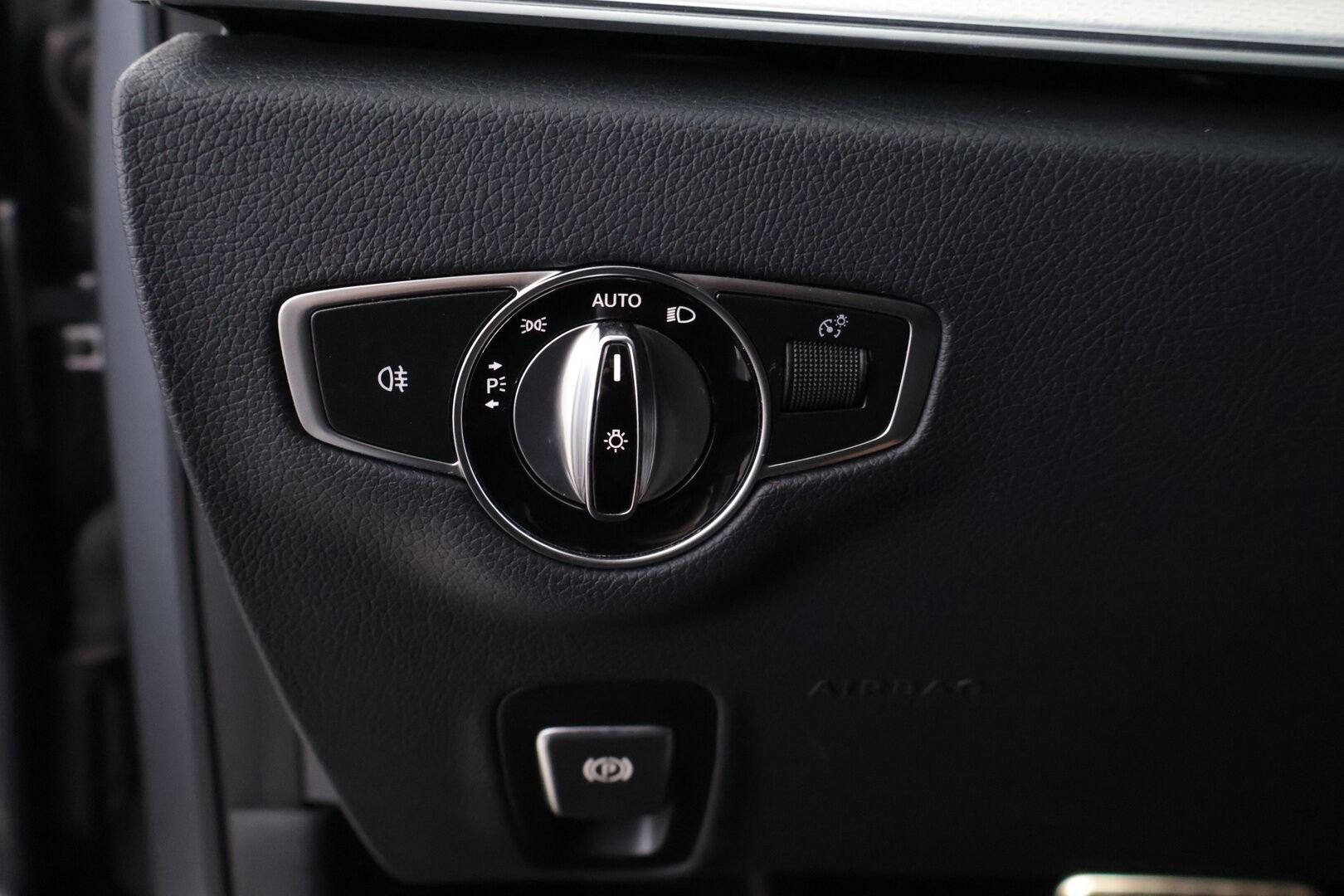 Mercedes-Benz E 2020 300 de T A Business Avantgarde EQ Power - Juuri saapunut | Blis | Acc | 360kamera | Vetokoukku | Muistipenkit | Dynamic Led 