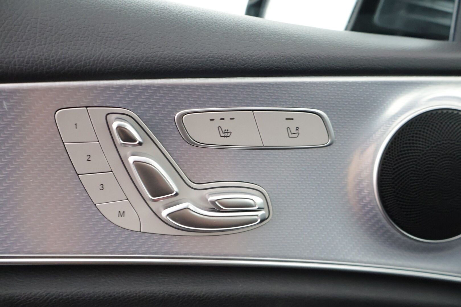 Mercedes-Benz E 2020 300 de T A Business Avantgarde EQ Power - Juuri saapunut | Blis | Acc | 360kamera | Vetokoukku | Muistipenkit | Dynamic Led 