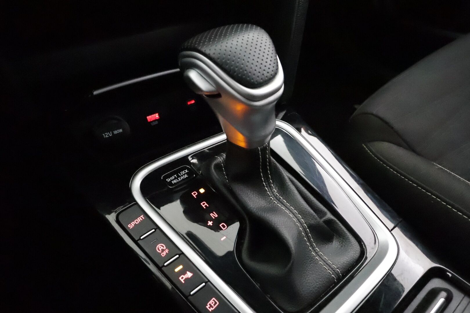 Kia ProCeed 2023 1,5 T-GDI 160hv GT-Line DCT * 1.Om Suomi-auto / ACC / P.kamera / Navi / Puolinahat * - GT-Line paketilla / Kahdet renkaat aluvanteilla / Merkkihuollettu 