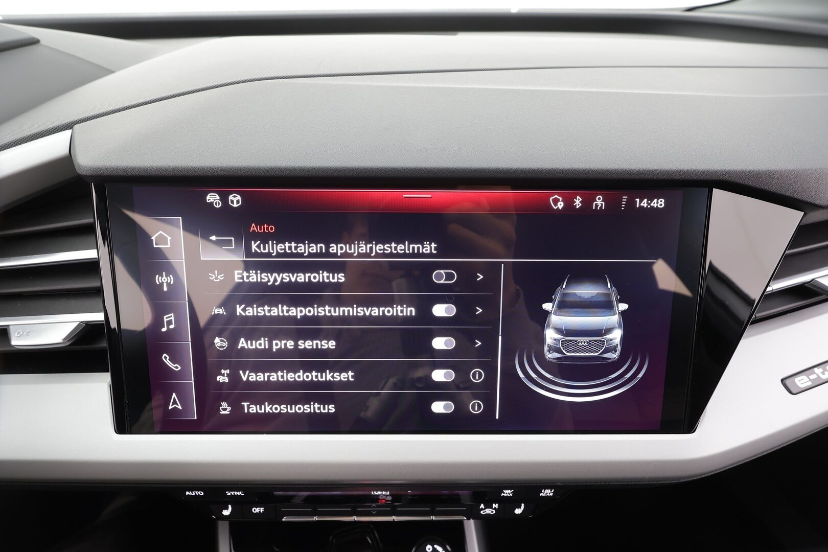 Audi Q4 e-tron 2023 40 e-tron - ACC | ILP | Sonos | Sporttipenkit | P.Kamera | LED | Apple&Android | 1.om Suomi-auto | Kahdet Renkaat | Koti & Kauppalaturi