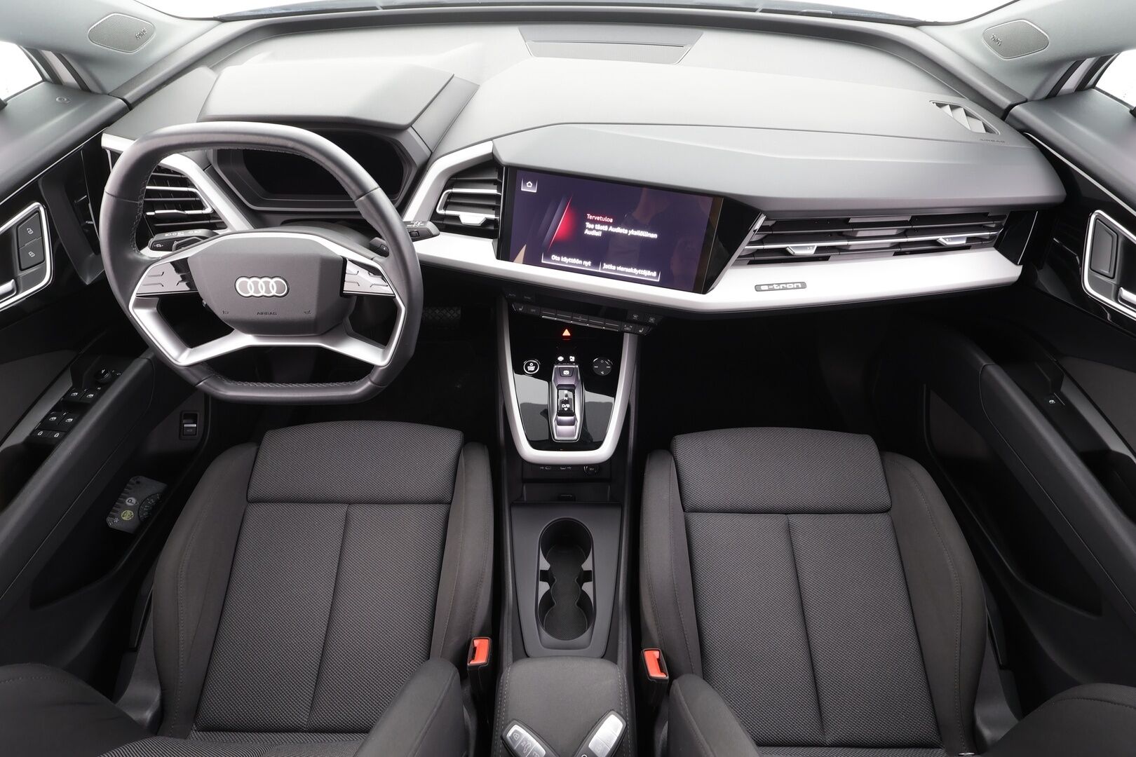 Audi Q4 e-tron 2023 40 e-tron - ACC | ILP | Sonos | Sporttipenkit | P.Kamera | LED | Apple&Android | 1.om Suomi-auto | Kahdet Renkaat | Koti & Kauppalaturi
