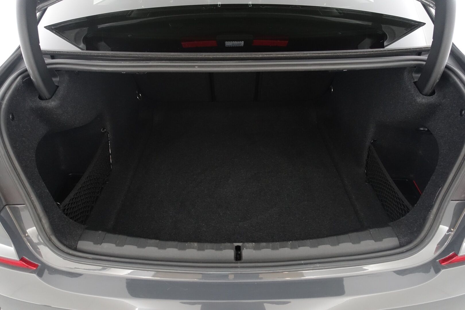 BMW 320 2019 G20 Sedan xDrive Business M Sport - * ACC / Koukku / Webasto / Digimittari / Navi / HiFi / LED / Ambient *