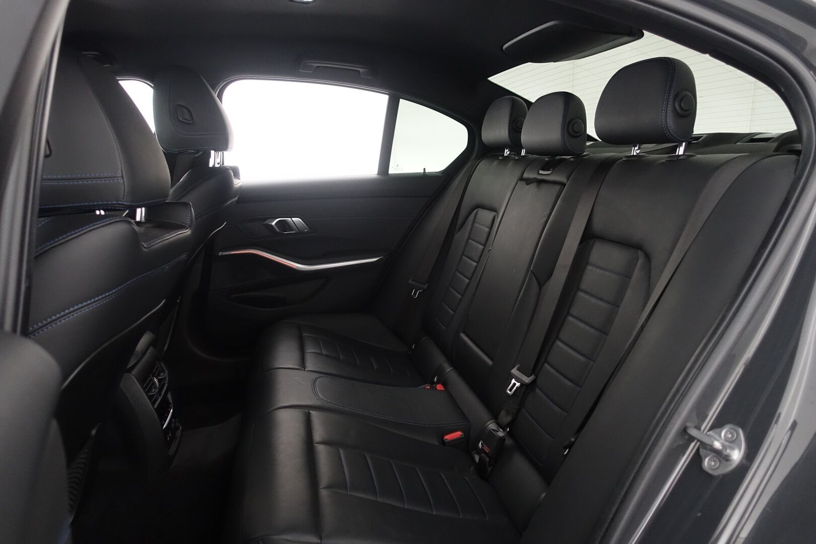 BMW 320 2019 G20 Sedan xDrive Business M Sport - * ACC / Koukku / Webasto / Digimittari / Navi / HiFi / LED / Ambient *