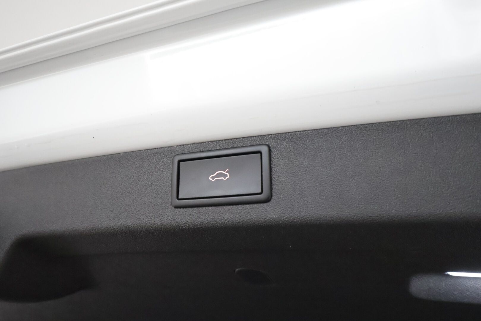 Skoda Enyaq 2023 80 iV *Lämpöpumppu / Adapt.vakkari / Muistipenkki / Koukku / P.kamera / Matrix LED* - 1-om. Suomi-auto / Merkkihuollettu / 2x vanteet