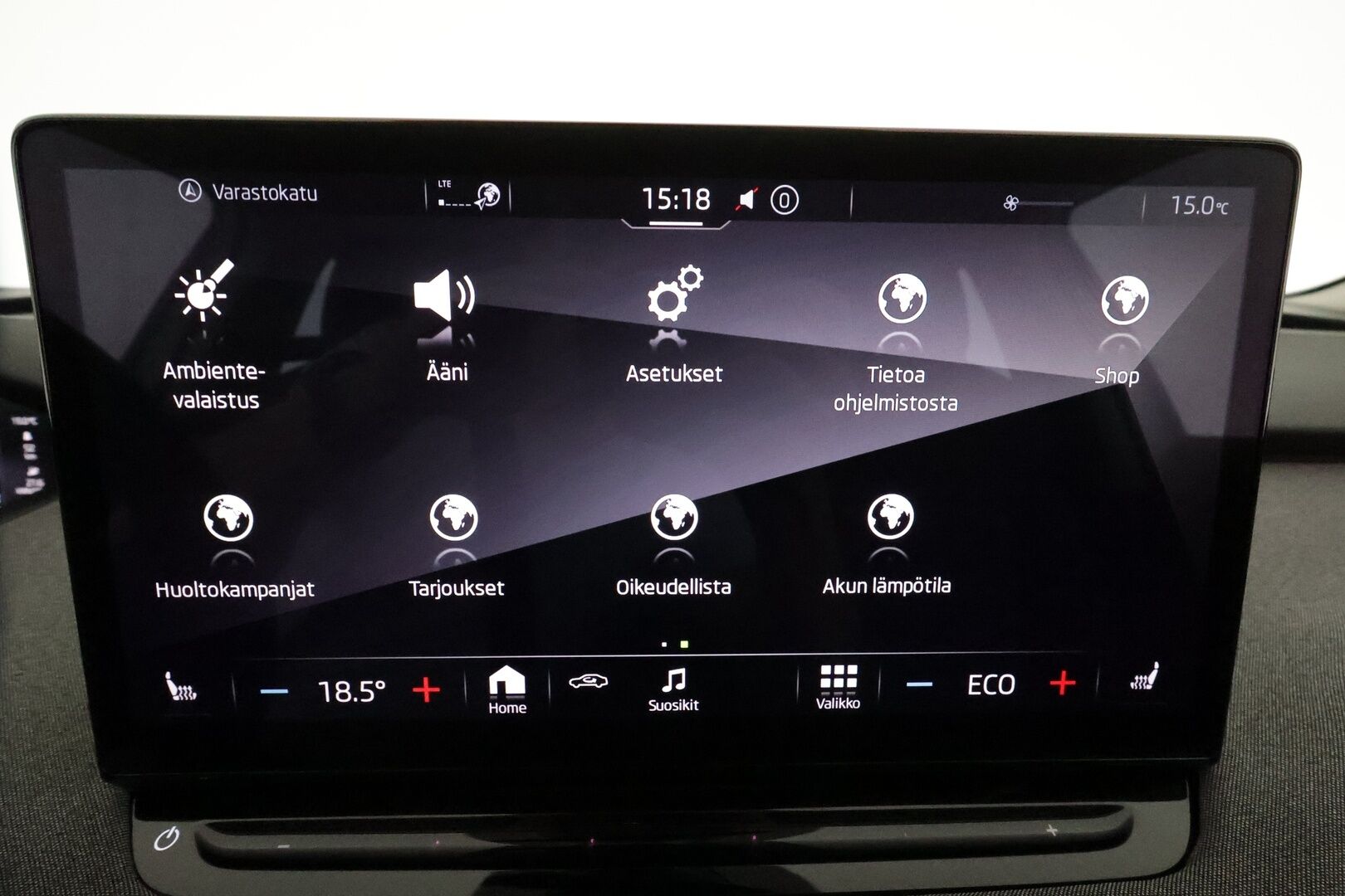 Skoda Enyaq 2023 80 iV *Lämpöpumppu / Adapt.vakkari / Muistipenkki / Koukku / P.kamera / Matrix LED* - 1-om. Suomi-auto / Merkkihuollettu / 2x vanteet