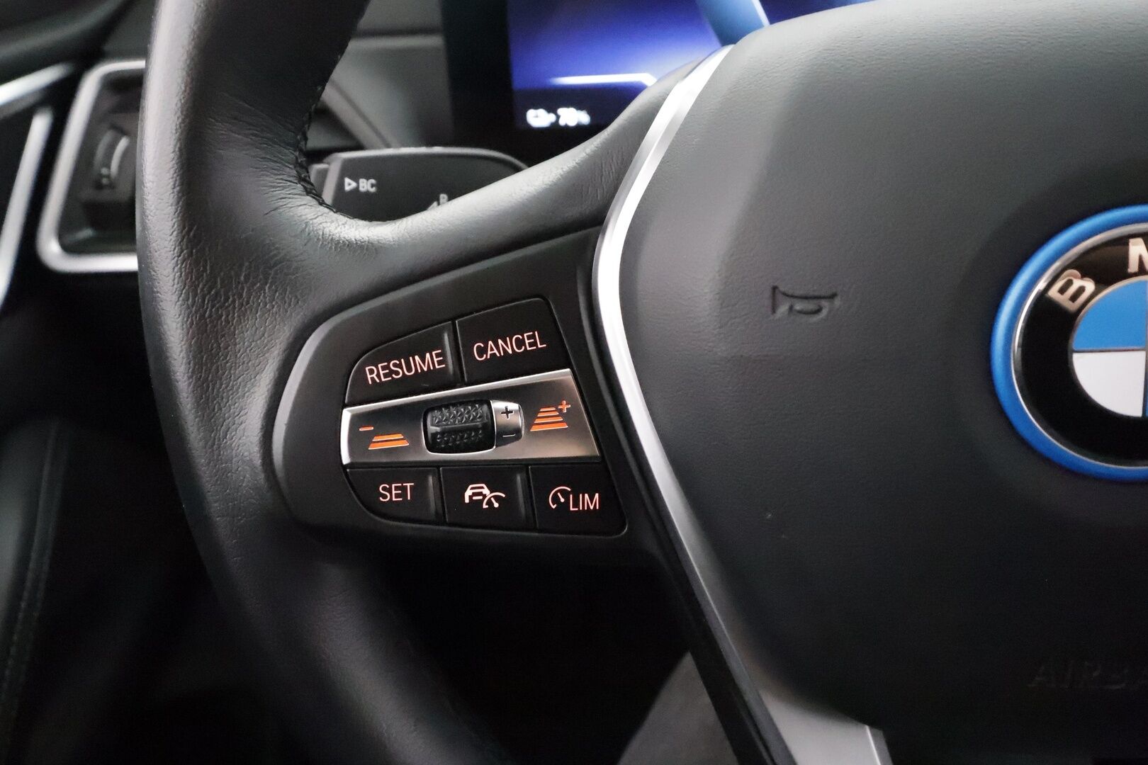BMW i4 2024 eDrive35 - | ACC | ILP | Harman/Kardon | Sporttipenkit | Puolinahat | P.kamera ja tutkat | Kaistavahti | Navi | Digimittaristo | LED | 2x renkaat aluin | 1-om suomiauto |