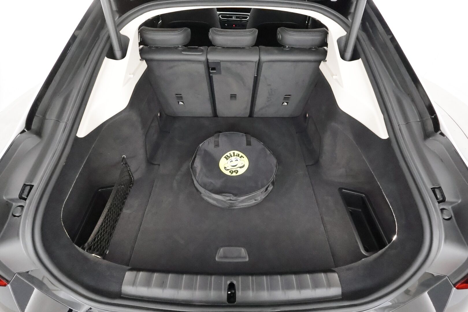 BMW i4 2024 eDrive35 - | ACC | ILP | Harman/Kardon | Sporttipenkit | Puolinahat | P.kamera ja tutkat | Kaistavahti | Navi | Digimittaristo | LED | 2x renkaat aluin | 1-om suomiauto |