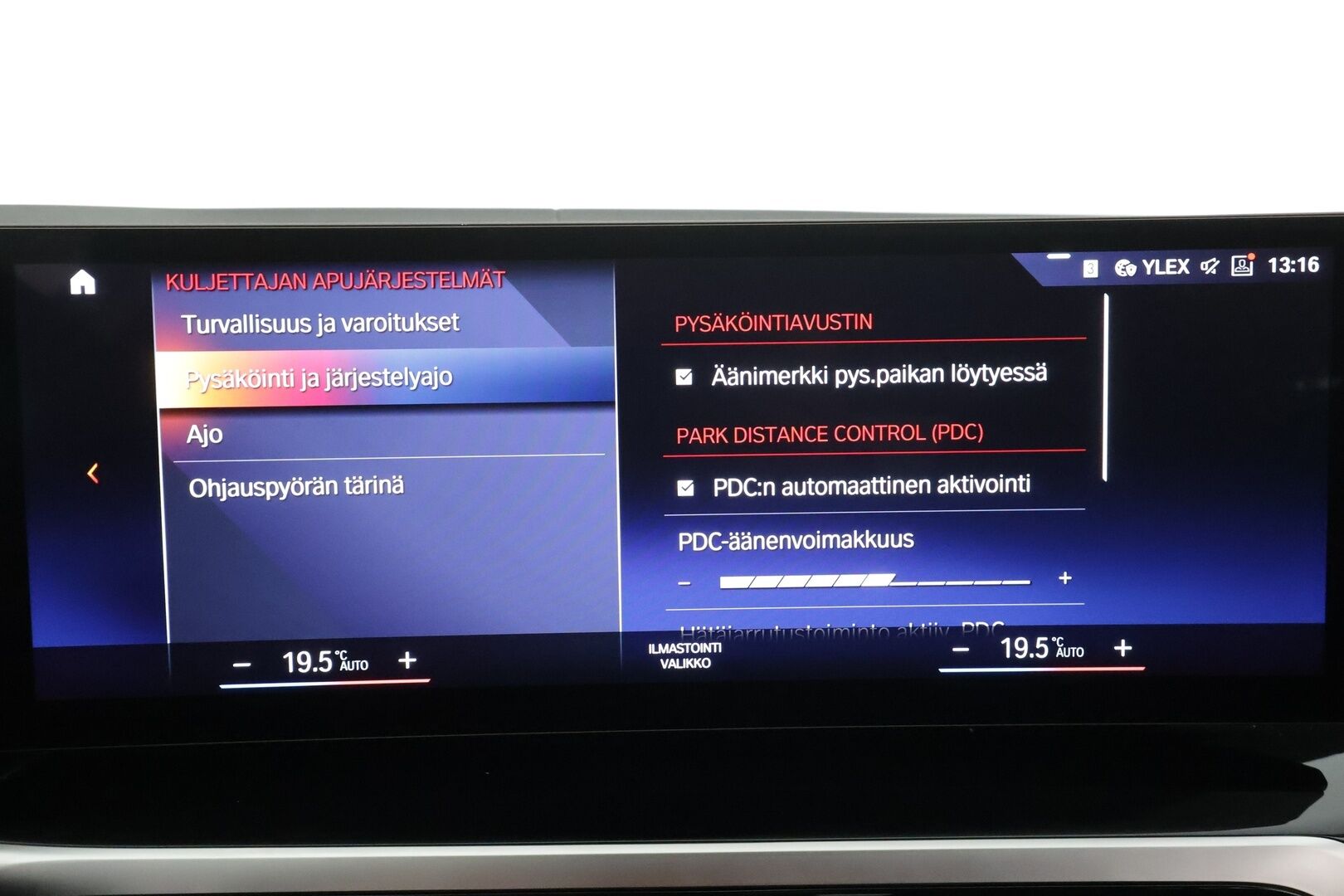 BMW i4 2024 eDrive35 - | ACC | ILP | Harman/Kardon | Sporttipenkit | Puolinahat | P.kamera ja tutkat | Kaistavahti | Navi | Digimittaristo | LED | 2x renkaat aluin | 1-om suomiauto |