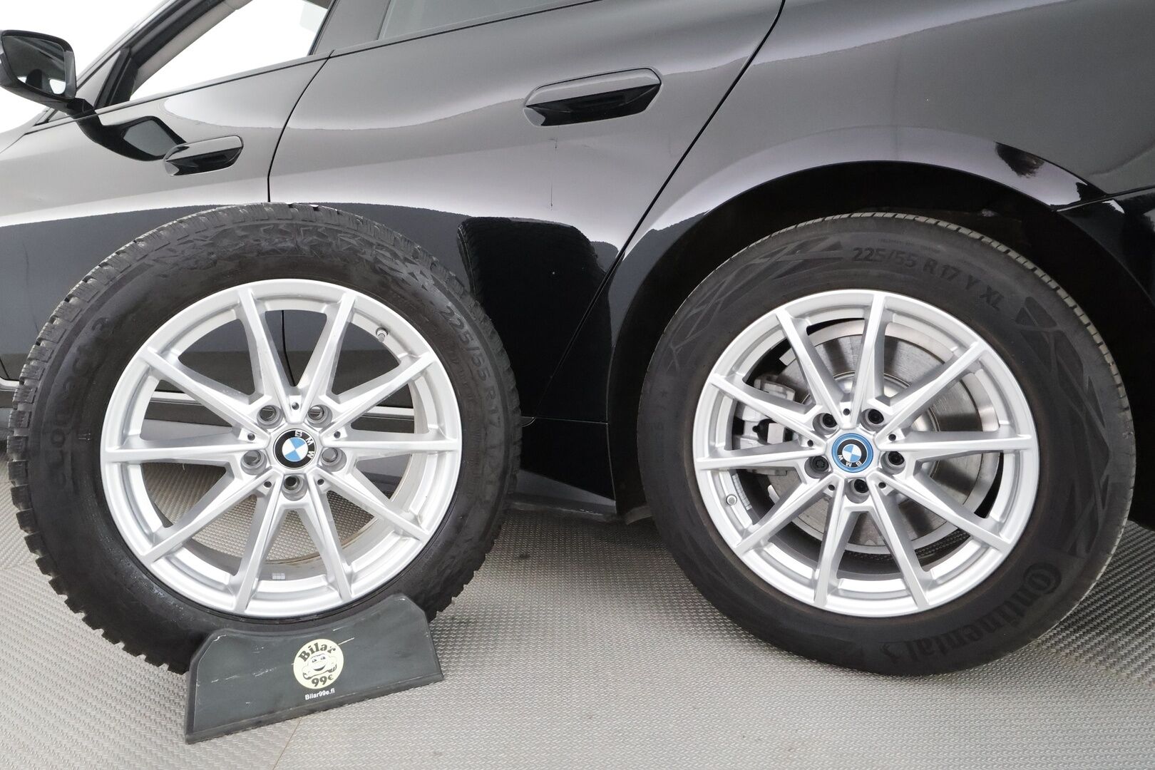BMW i4 2024 eDrive35 - | ACC | ILP | Harman/Kardon | Sporttipenkit | Puolinahat | P.kamera ja tutkat | Kaistavahti | Navi | Digimittaristo | LED | 2x renkaat aluin | 1-om suomiauto |