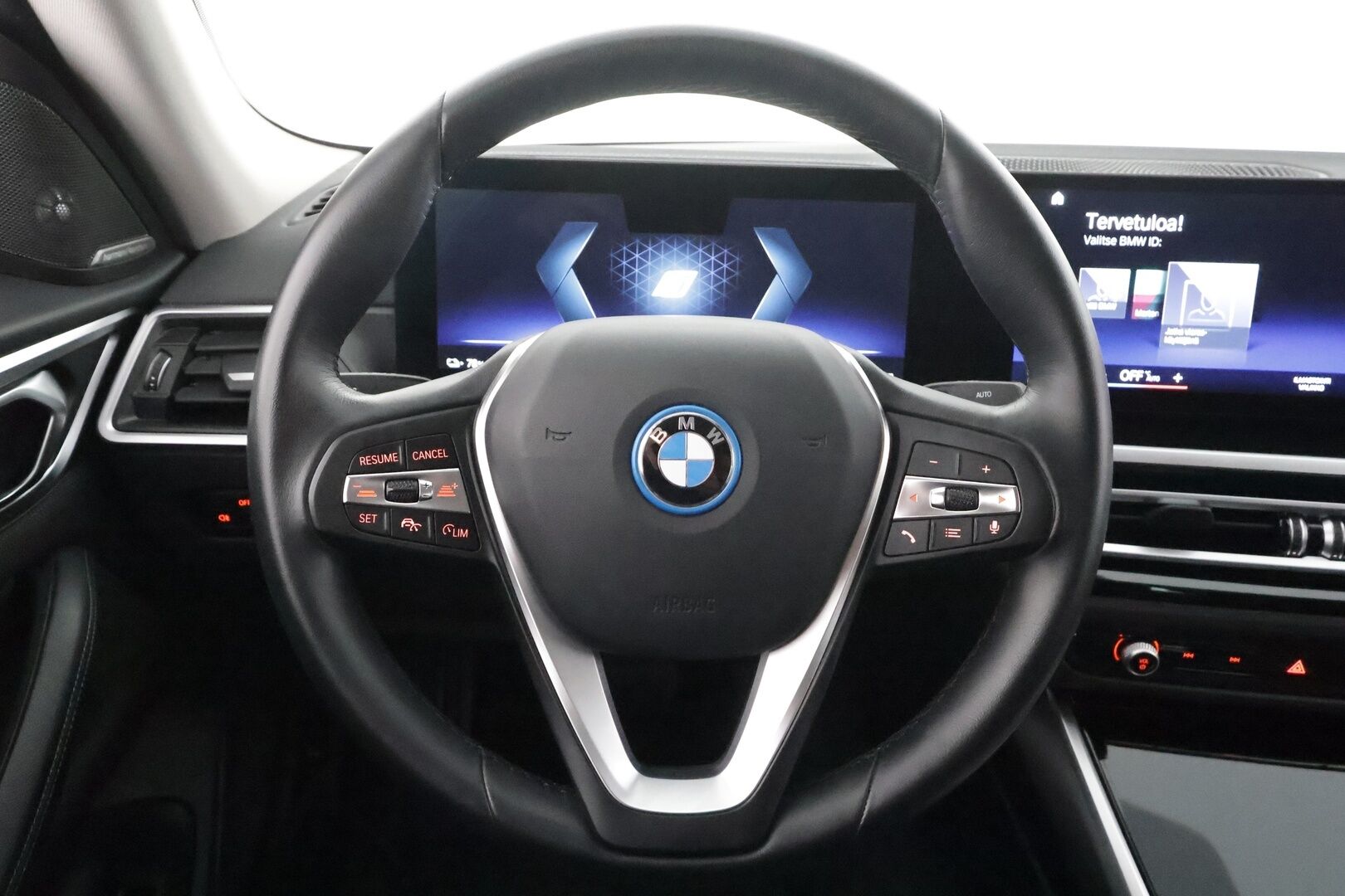 BMW i4 2024 eDrive35 - | ACC | ILP | Harman/Kardon | Sporttipenkit | Puolinahat | P.kamera ja tutkat | Kaistavahti | Navi | Digimittaristo | LED | 2x renkaat aluin | 1-om suomiauto |