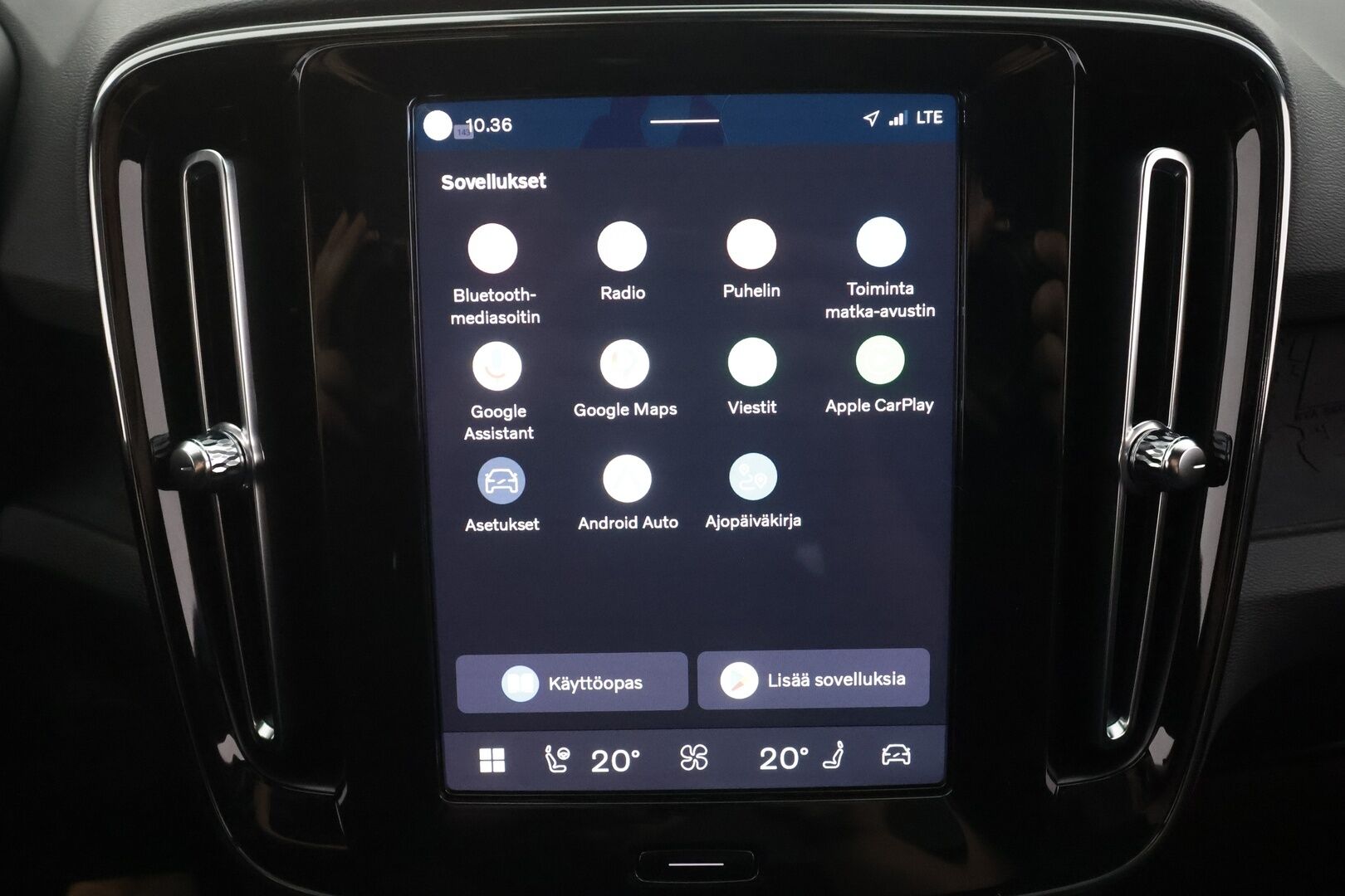 Volvo C40 2023 Recharge Single Plus aut - | ACC | ILP | Koukku | Lasikatto | Muistipenkki | Sporttipenkit | P.kamera | Pilot assist | BLIS | Sähk. takaluukku | Merkkihuollot | ALV | 