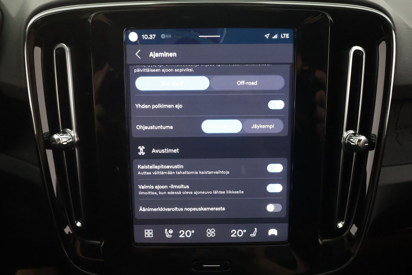 Volvo C40 2023 Recharge Single Plus aut - | ACC | ILP | Koukku | Lasikatto | Muistipenkki | Sporttipenkit | P.kamera | Pilot assist | BLIS | Sähk. takaluukku | Merkkihuollot | ALV | 