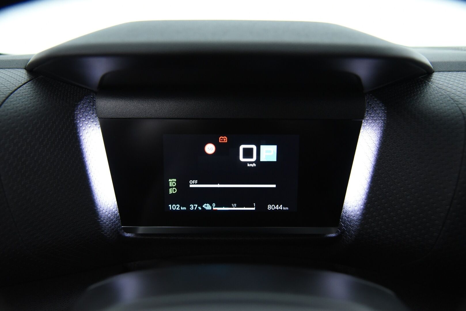 Citroen e-C4 X 2023 Full Electric 136 Shine 50 kWh Automaatti - 1-Omisteinen / Suomi-auto / Adapt.vak / HUD / LED / Apple & Android 