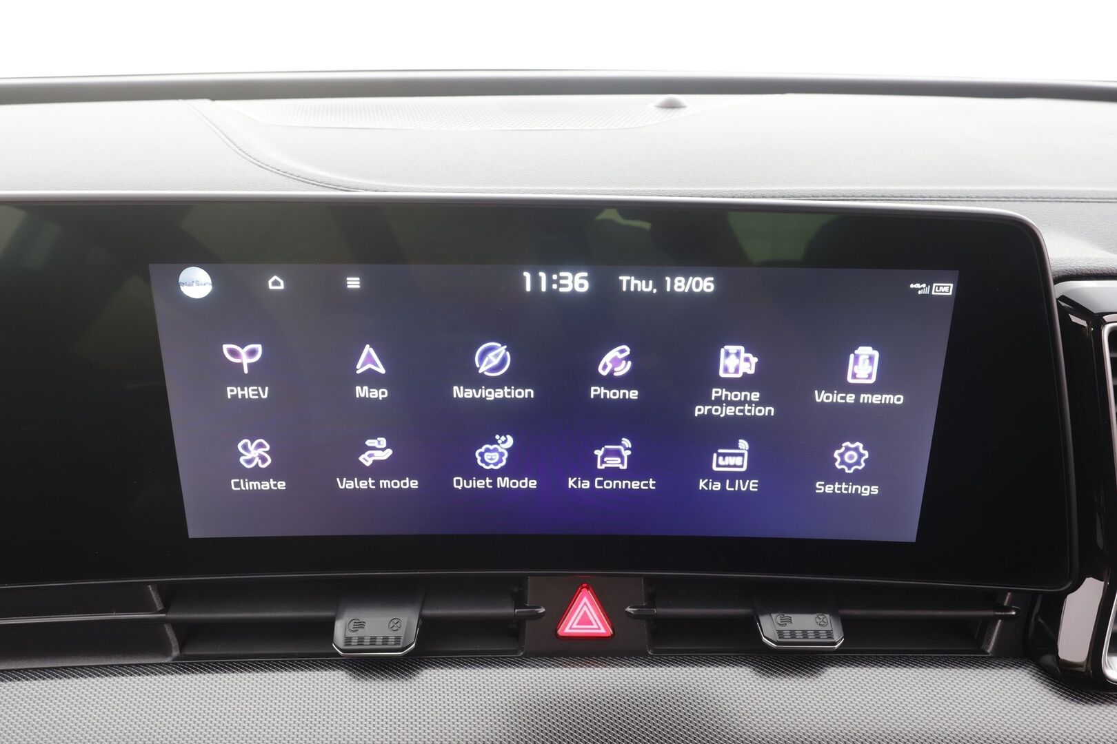 Kia Sportage 2023 1,6 T-GDI AWD Plug-in Hybrid Business Premium AT 265hv - | ACC | H&K | 360° | Lohko+Sisä | Sähköpenkit | Katvevaroitin | Ratinlämmitin | LED | Navi | Sähköluukku | Apple&Android | Puolinahat | Suomi-auto | Kahdet renkaat aluvanteilla | Merkkihuollettu | 