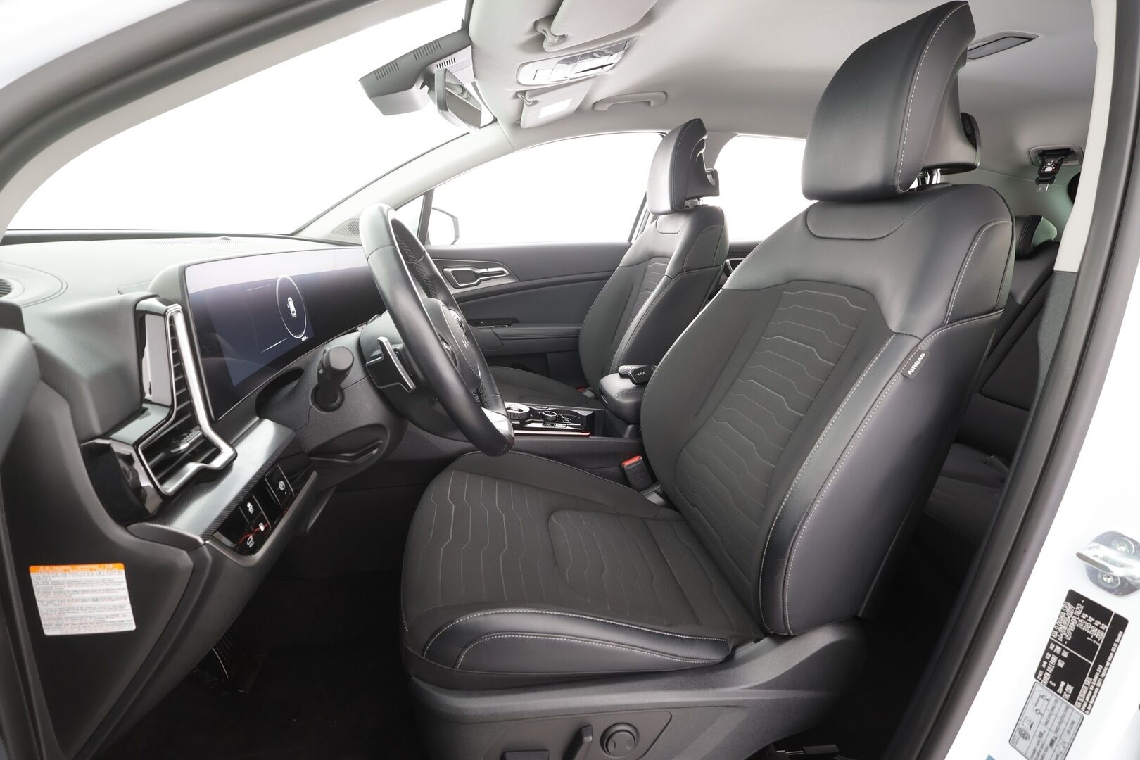 Kia Sportage 2023 1,6 T-GDI AWD Plug-in Hybrid Business Premium AT 265hv - | ACC | H&K | 360° | Lohko+Sisä | Sähköpenkit | Katvevaroitin | Ratinlämmitin | LED | Navi | Sähköluukku | Apple&Android | Puolinahat | Suomi-auto | Kahdet renkaat aluvanteilla | Merkkihuollettu | 