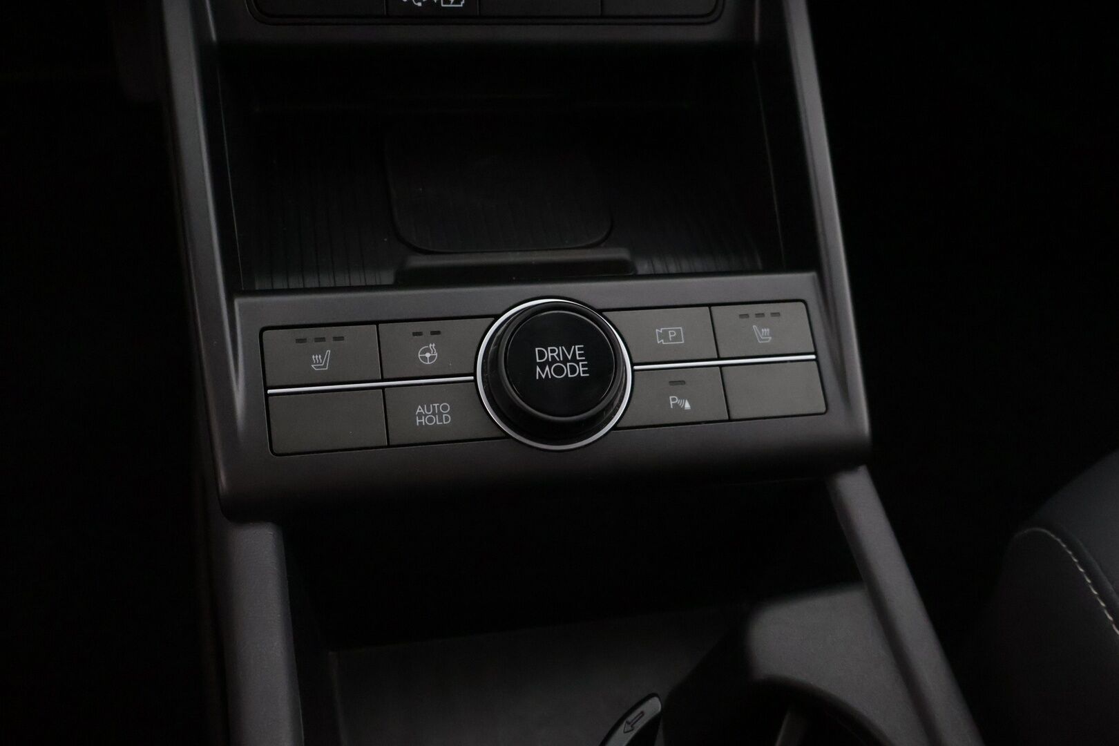 Hyundai KONA Electric 2024 65 kWh 217 hv Premium * Adapt. Vakkari / Bose / Lämpöpumppu / 360 / Navi / HUD / Sähköluukku / LED * - 3,99 % KORKOTARJOUS TÄHÄN AUTOON 14.9. ASTI! - ALV-vähennyskelpoinen / 1-Omisteinen / Suomi-auto 