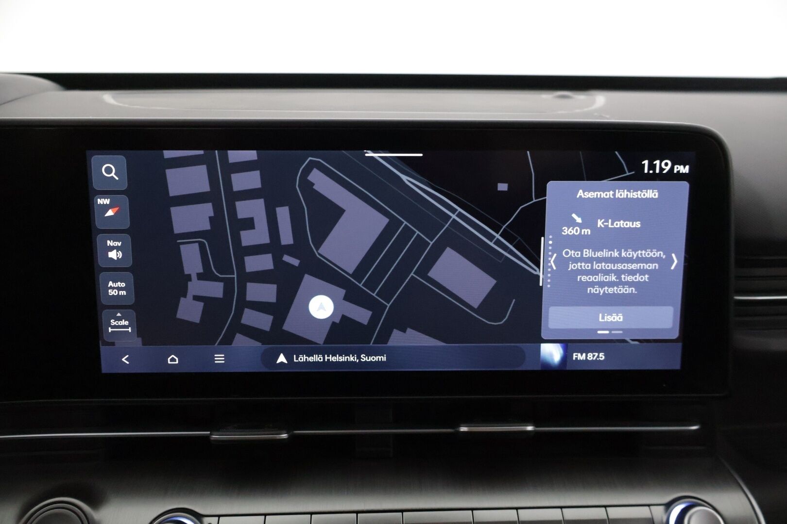 Hyundai KONA Electric 2024 65 kWh 217 hv Premium * Adapt. Vakkari / Bose / Lämpöpumppu / 360 / Navi / HUD / Sähköluukku / LED * - 3,99 % KORKOTARJOUS TÄHÄN AUTOON 14.9. ASTI! - ALV-vähennyskelpoinen / 1-Omisteinen / Suomi-auto 