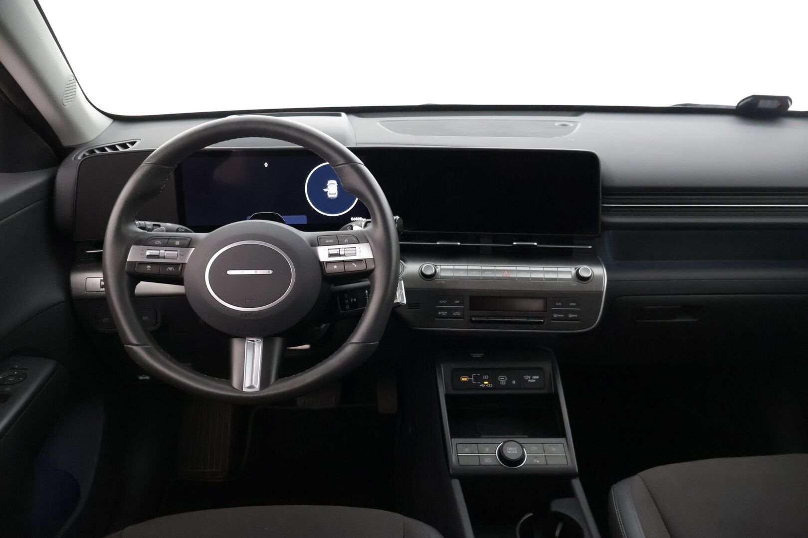 Hyundai KONA Electric 2024 65 kWh 217 hv Premium * Adapt. Vakkari / Bose / Lämpöpumppu / 360 / Navi / HUD / Sähköluukku / LED * - 3,99 % KORKOTARJOUS TÄHÄN AUTOON 14.9. ASTI! - ALV-vähennyskelpoinen / 1-Omisteinen / Suomi-auto 