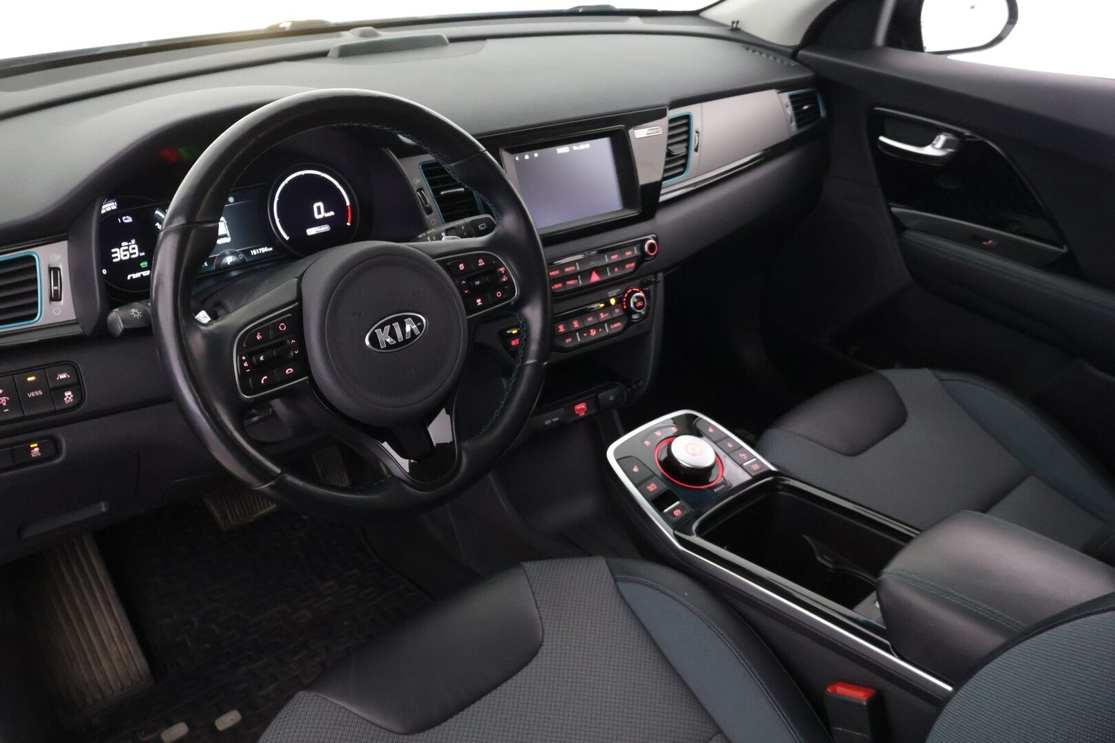 Kia Niro 2020 NIRO Electric Business Premium 64 kWh 204 hv */ Adapt. vakkari / Kaistavahti /  P.kamera / Navi / Carplay / 2x renkaat /* - Edulliset käyttökustannukset / Akku kuntotarkastettu / 2x renkaat