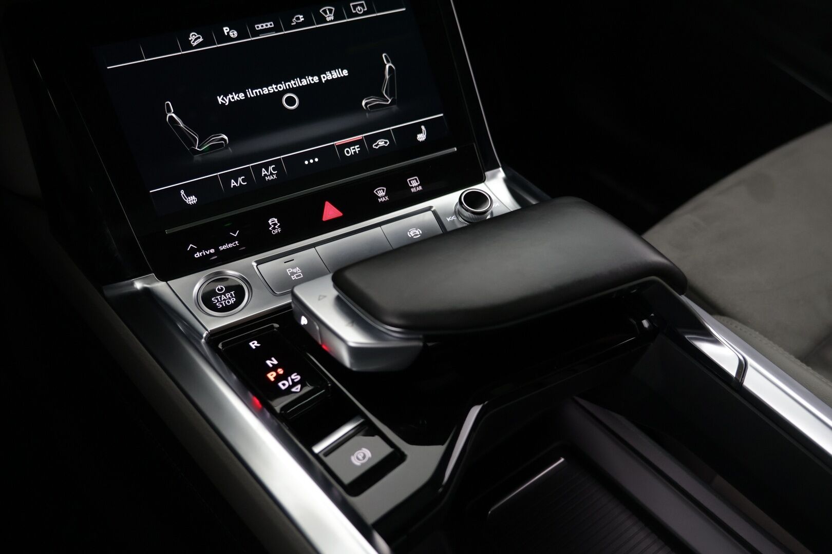 Audi e-tron 2021 Sportback Edition S line 55 quattro - | ACC | P.kamera | Matrix LED | Koukku | Digimittaristo | Sporttipenkit |