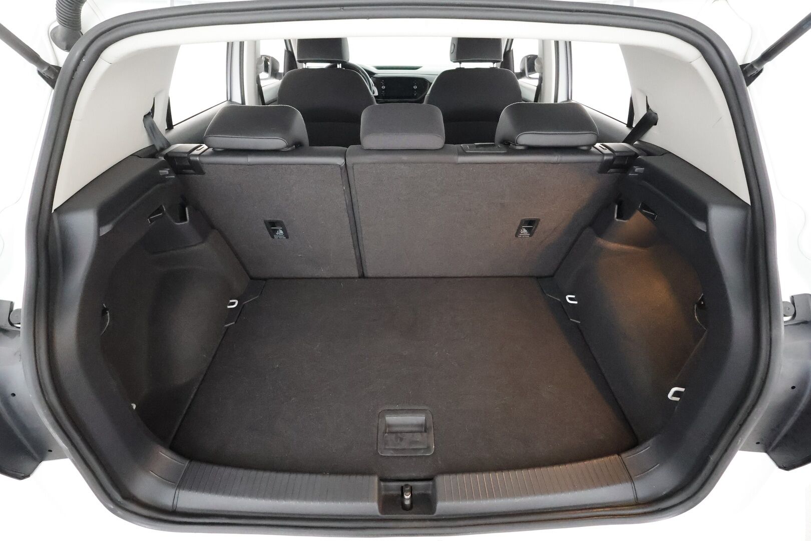VOLKSWAGEN T-CROSS 2019 1,0 TSI 85 kW R-Line DSG-automaatti - | ACC | Beats | LED | Digimittaristo | Keyless | Lane Assist | BSM | RCTA | App-connect | Navi | P.tutkat | Aut. ilmastointi | 2x renkaat aluin | 
