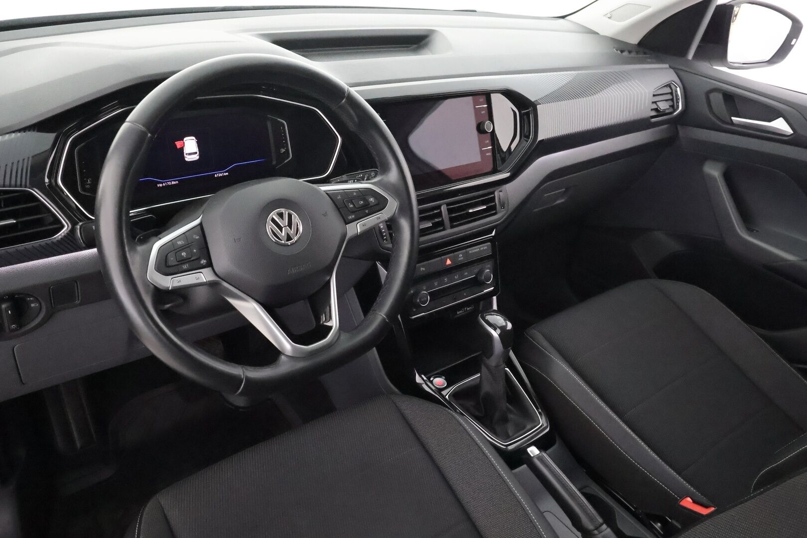 VOLKSWAGEN T-CROSS 2019 1,0 TSI 85 kW R-Line DSG-automaatti - | ACC | Beats | LED | Digimittaristo | Keyless | Lane Assist | BSM | RCTA | App-connect | Navi | P.tutkat | Aut. ilmastointi | 2x renkaat aluin | 