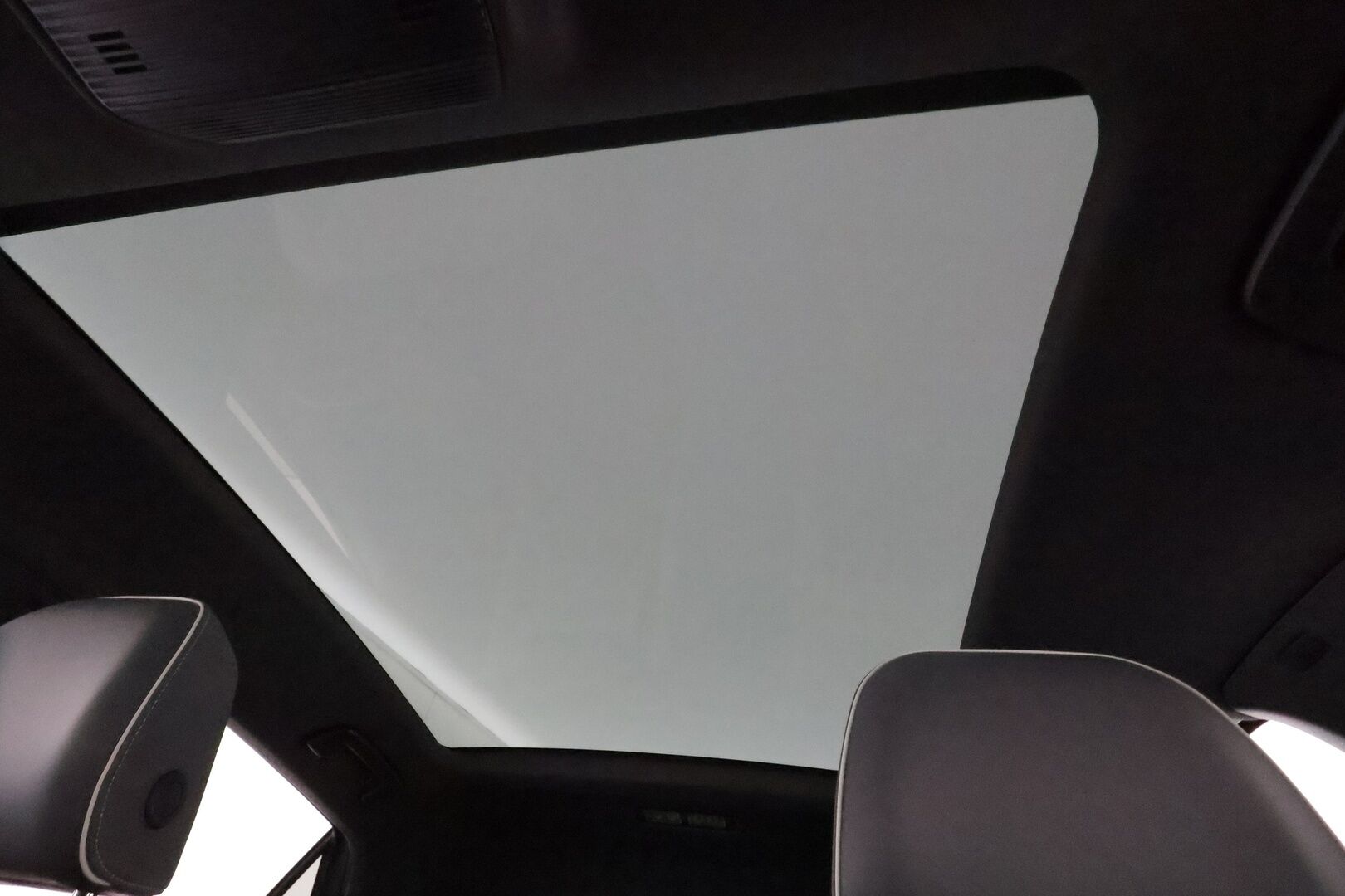 VOLKSWAGEN ID.3 2021 1ST Max 150 kW **Lasikatto / ILP / ACC / Matrix-LED / P.kamera / Hierovat Sportpenkit / Navi / Kaistavahti / Keyless* - Akku kuntotarkastettu / Kahdet Renkaat / *HUIPPU KAMOILLA* - HULLU BLACKWEEK KORKOTARJOUS 2,49%