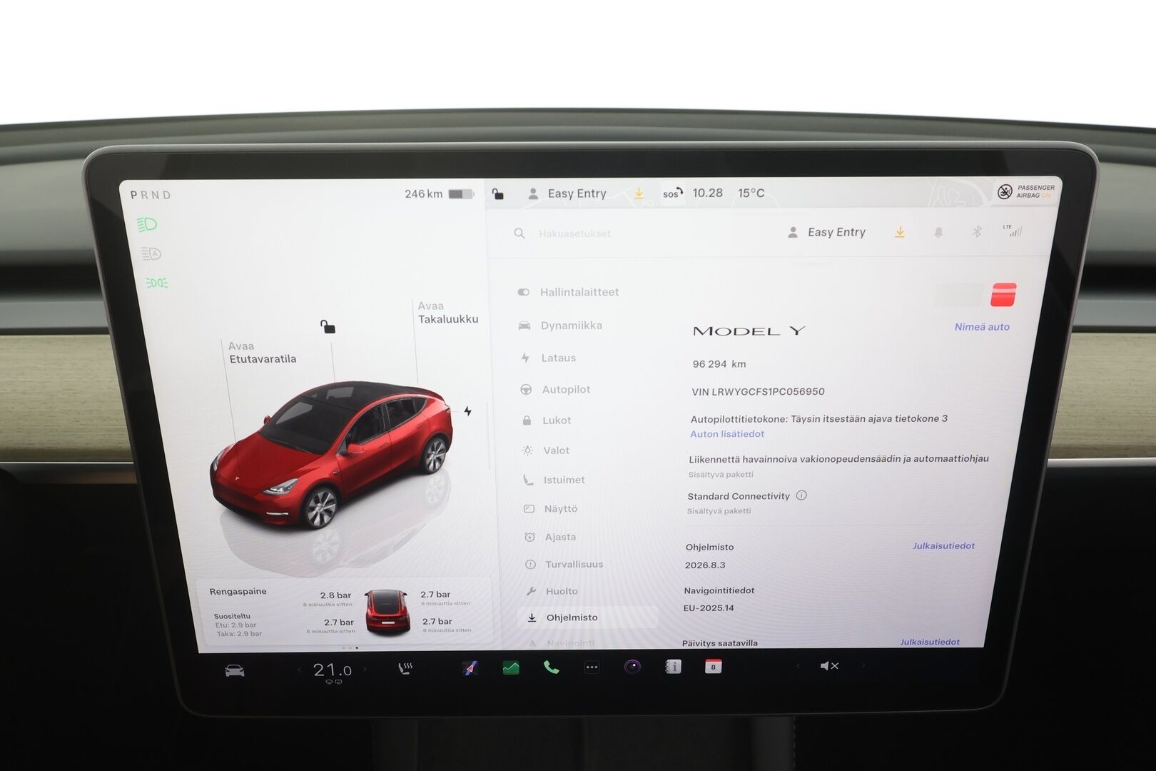 Tesla Model Y 2023 RWD - 1OM Suomiauto | ILP | Koukku | Lasikatto | Nahkasisusta | Matrix LED | ALV | Metalliväri | Upea | 2x Renkaat Alkuperäisvantein!