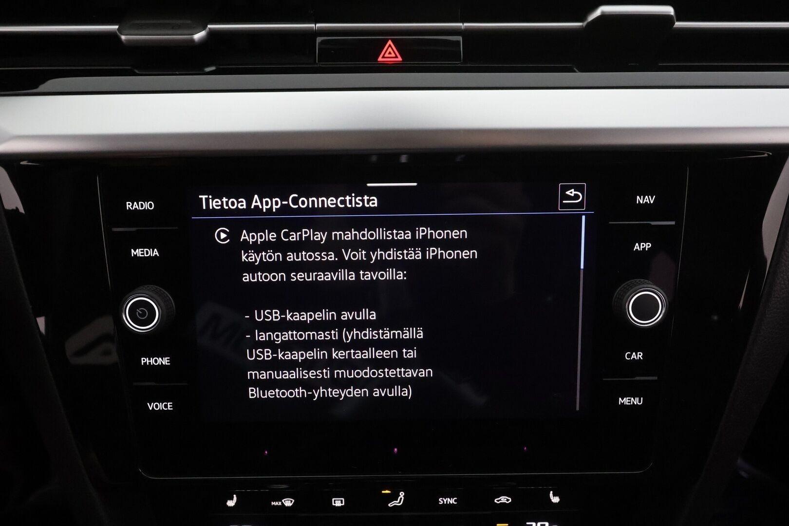 VOLKSWAGEN ARTEON 2022 Shooting Brake R-Line eHybrid 160 kW DSG * ACC / Webasto / LED / Koukku / Navi / keyless * - 2x Latauskaapelit / Kahdet renkaat aluvanteilla / Merkkihuollot - HULLUT AVAJAISHULINAT KORKOTARJOUS 3,29 %