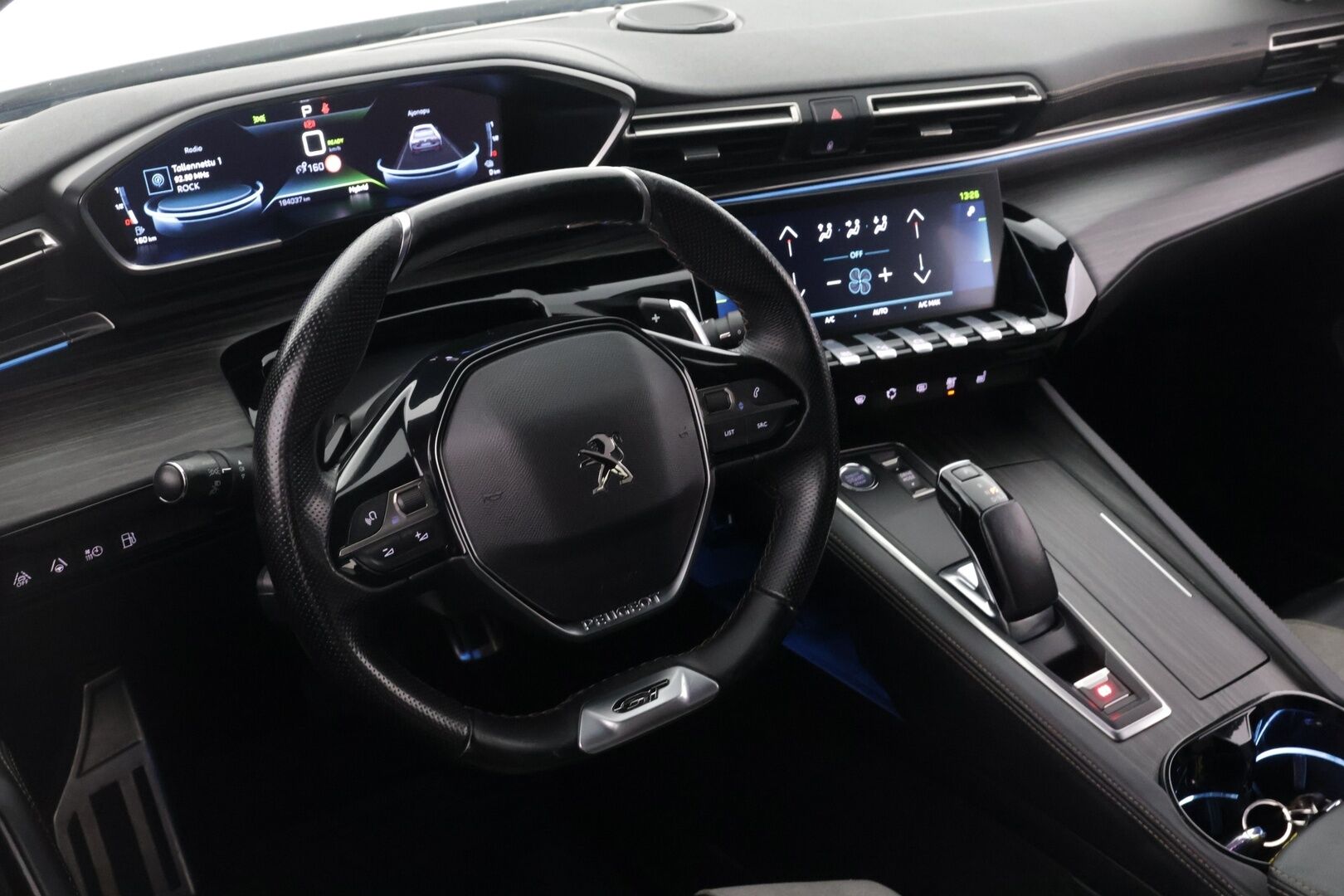 PEUGEOT 508 2020 SW GT line Hybrid 225 EAT8-aut - *Merkkihuollettu / Adapt. vakkari / Focal Sound System / Hierovat penkit / Keyless / P.kamera / Koukku *