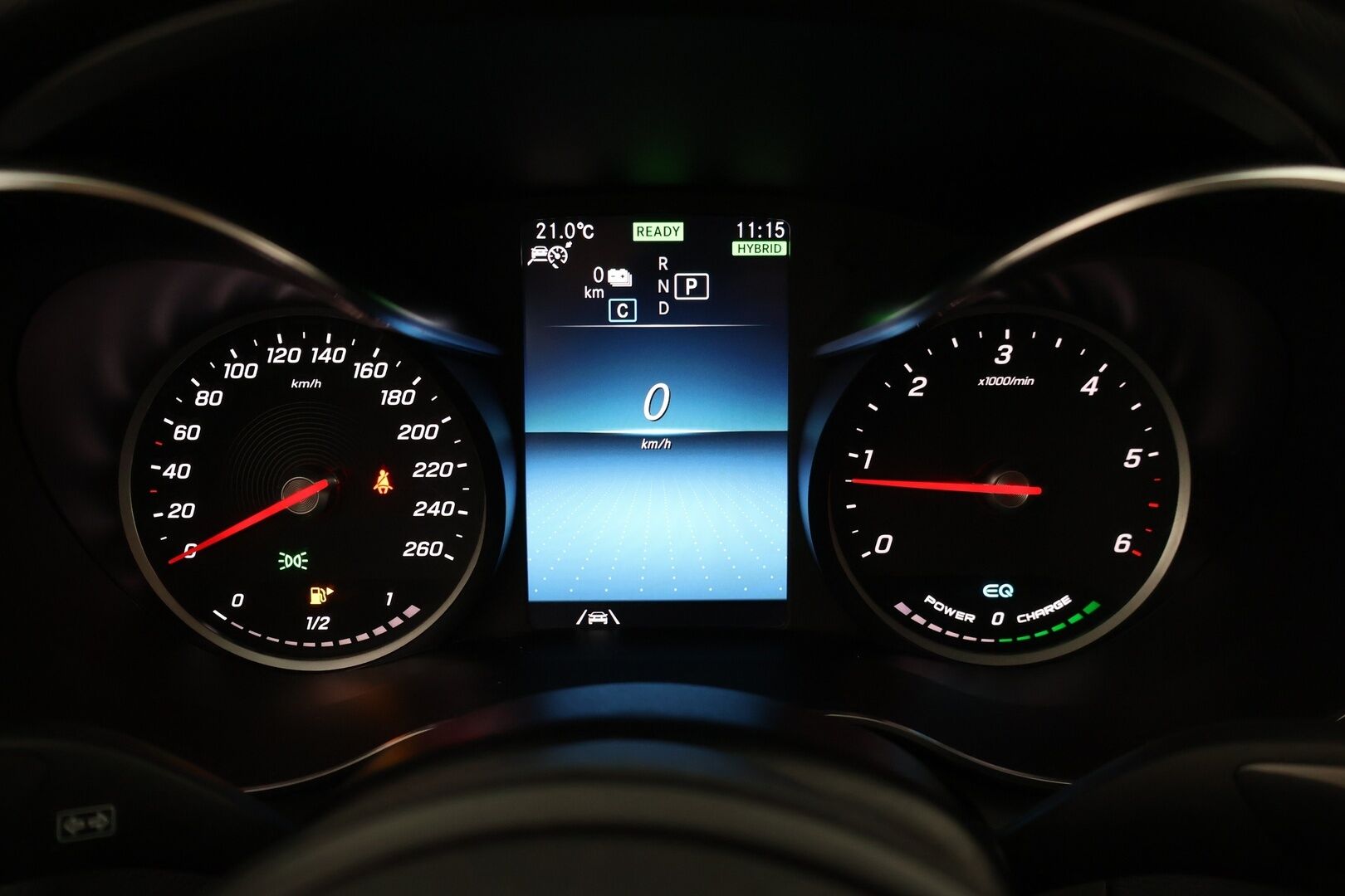 MERCEDES-BENZ C 2020 300 de T A Business Avantgarde Edition EQ Power * Adapt.Vakkari / Kaistavahti / BLIS / Navi / Apple&Android / Koukku * - * Sport-penkit / Vetokoukku (puskurin alle taittuva) / ACC / Tutkat * 