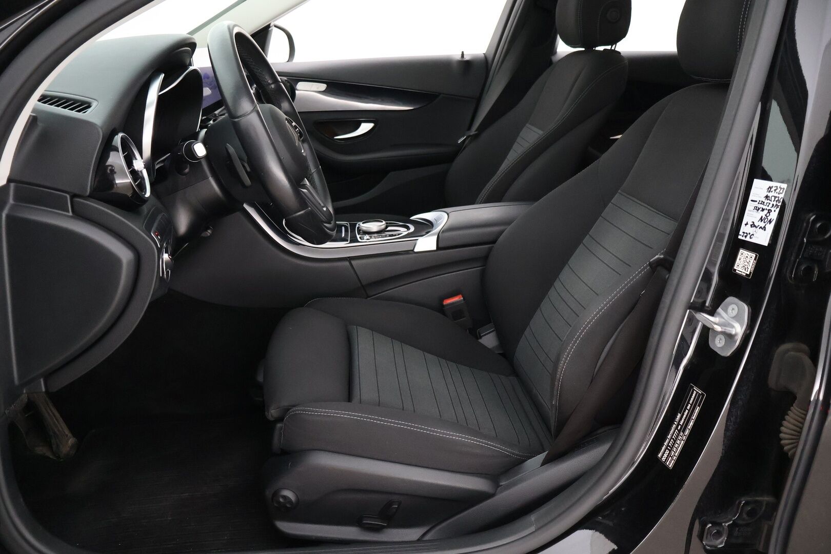 MERCEDES-BENZ C 2020 300 de T A Business Avantgarde Edition EQ Power * Adapt.Vakkari / Kaistavahti / BLIS / Navi / Apple&Android / Koukku * - * Sport-penkit / Vetokoukku (puskurin alle taittuva) / ACC / Tutkat * 