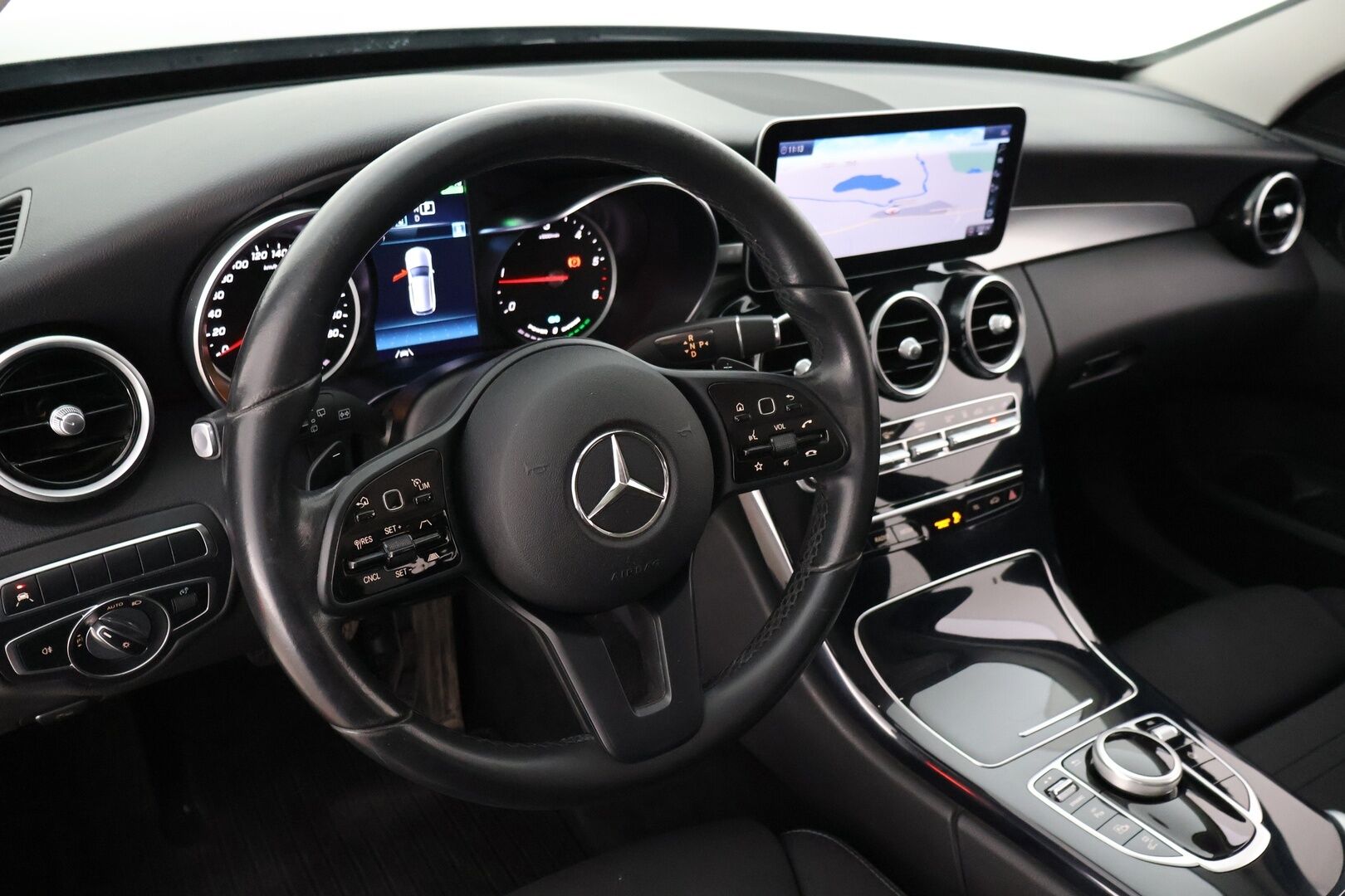 MERCEDES-BENZ C 2020 300 de T A Business Avantgarde Edition EQ Power * Adapt.Vakkari / Kaistavahti / BLIS / Navi / Apple&Android / Koukku * - * Sport-penkit / Vetokoukku (puskurin alle taittuva) / ACC / Tutkat * 
