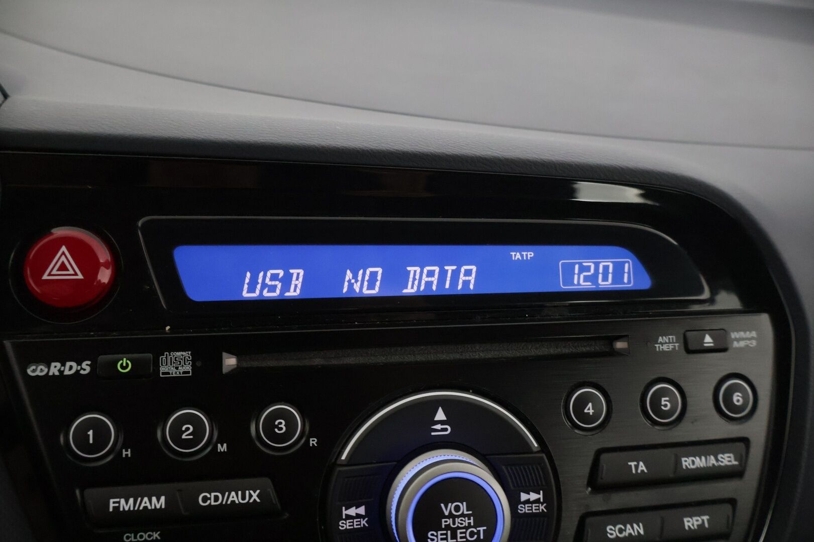 Honda Insight 2010 5D 1,3 Comfort Business * Vakkari / P.Tutka / Lohko+Sisä / Autom. Ilmastointi / Autom. Valot * - * Vähän ajettu / Juuri huollettu / Seurv. Katsastus 8/26 * - HULLUT AVAJAISHULINAT KORKOTARJOUS 3,29 %